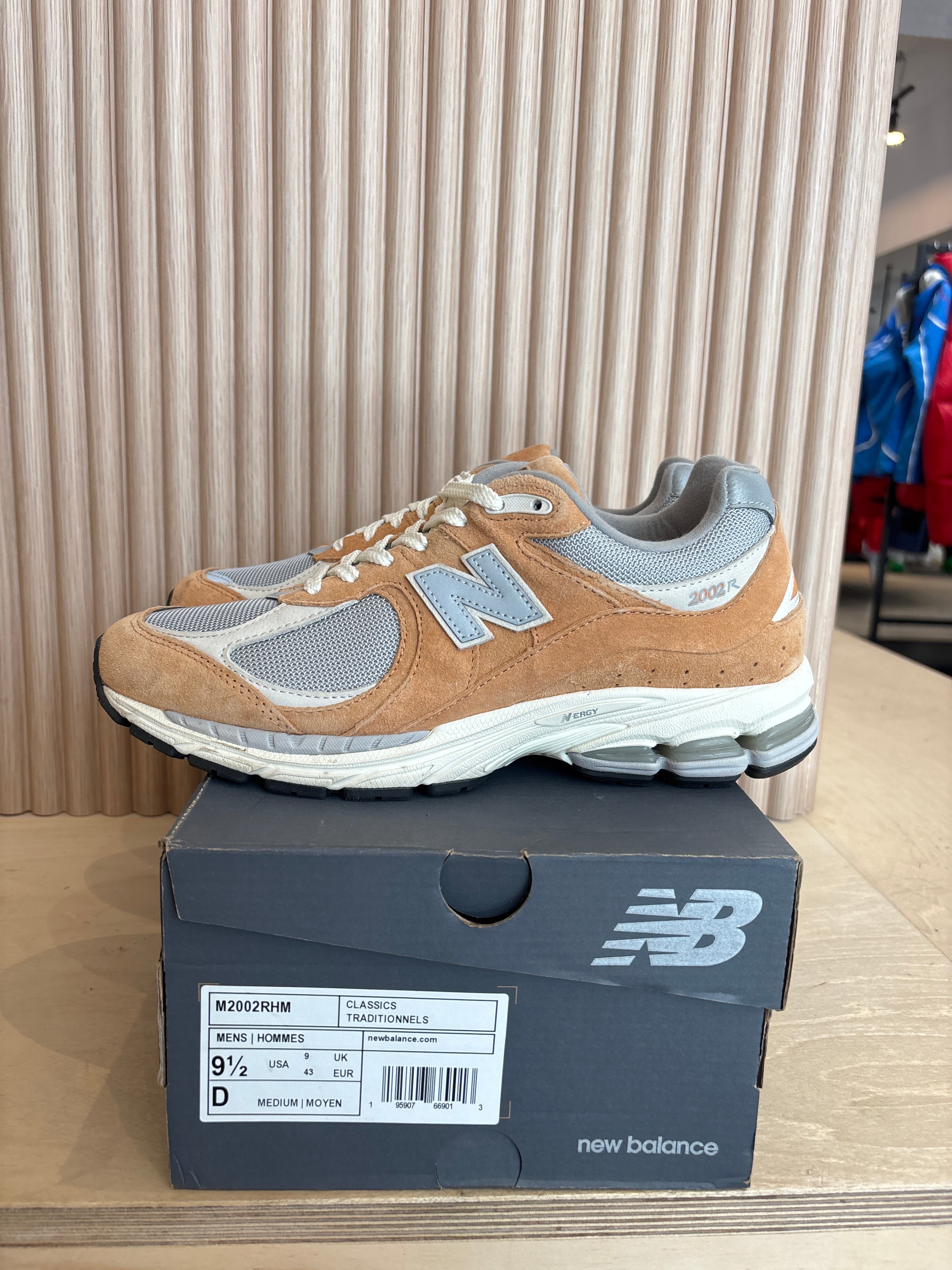 New Balance 2002R Kaki 9.5