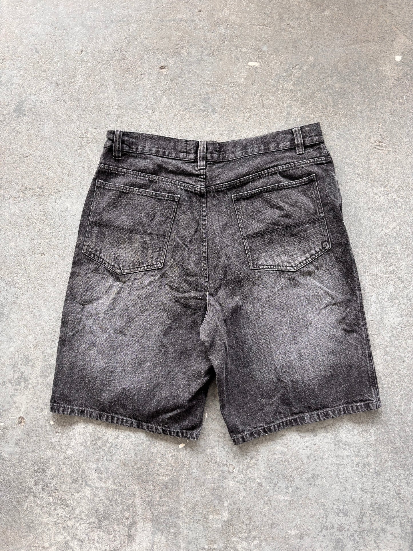 Footlocker Black denim short - Sz 38