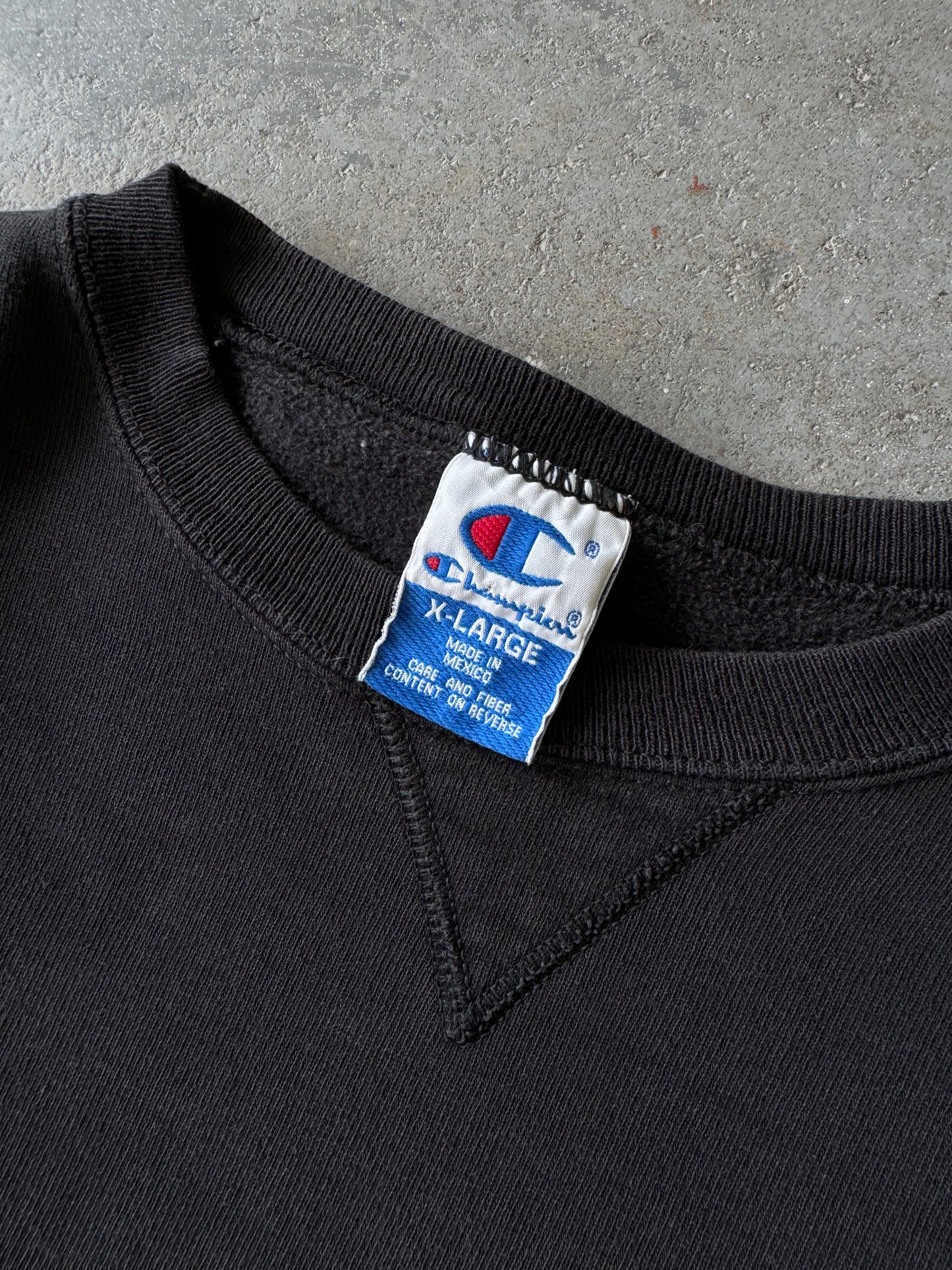 Champion black crewneck - Sz XL