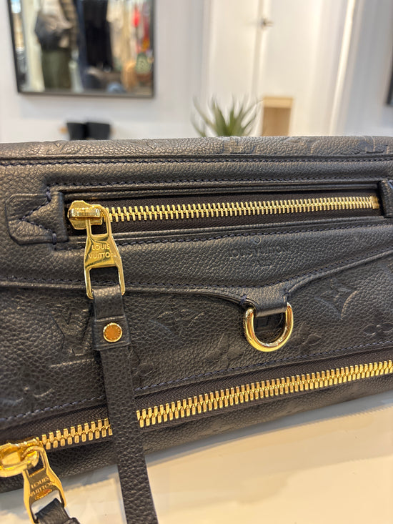 Louis Vuitton Monogram Petillante Clutch in