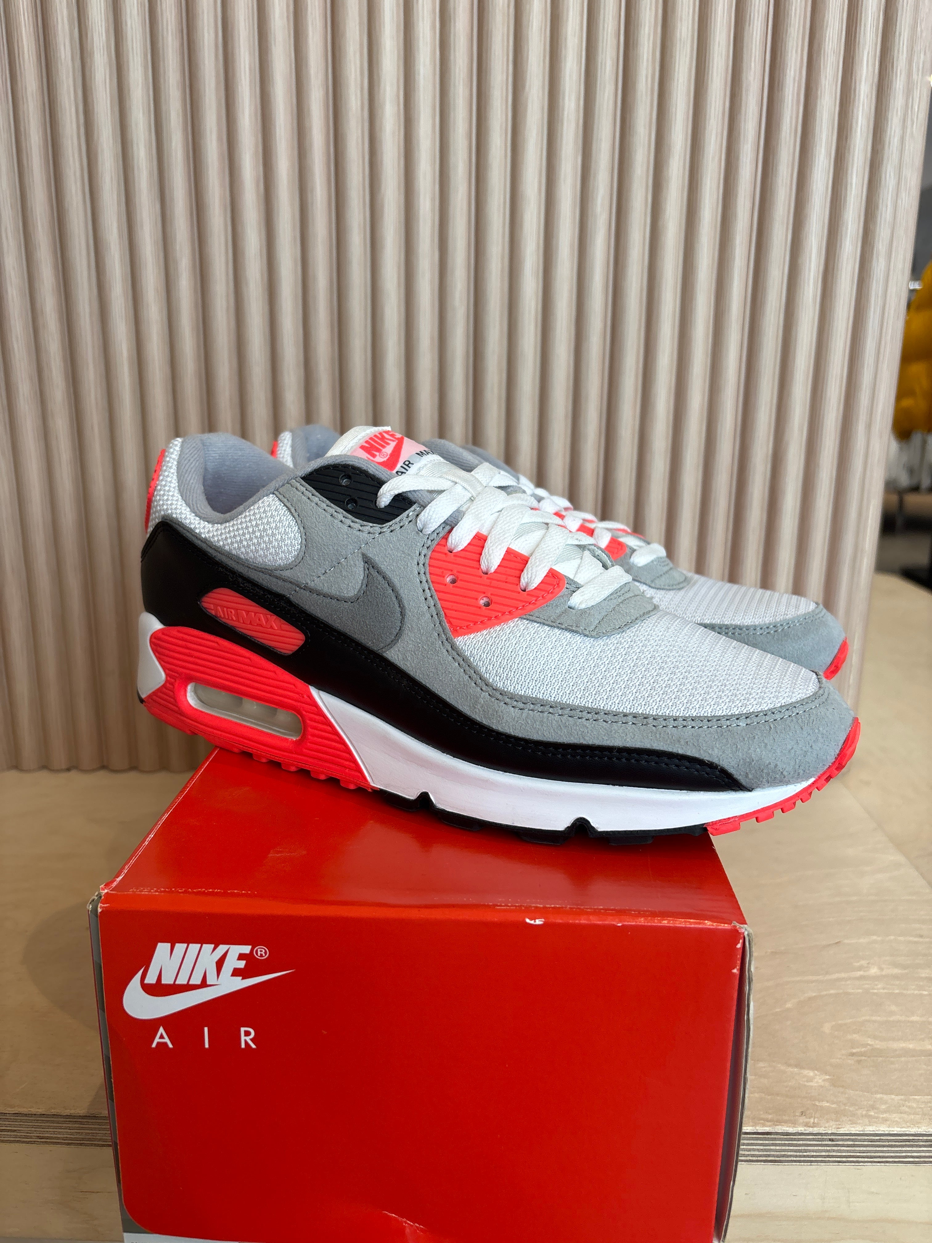 Nike Air Max 90 Infrared - Size 12