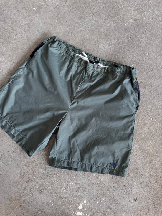 90' Nike Green trunk short - Sz XL