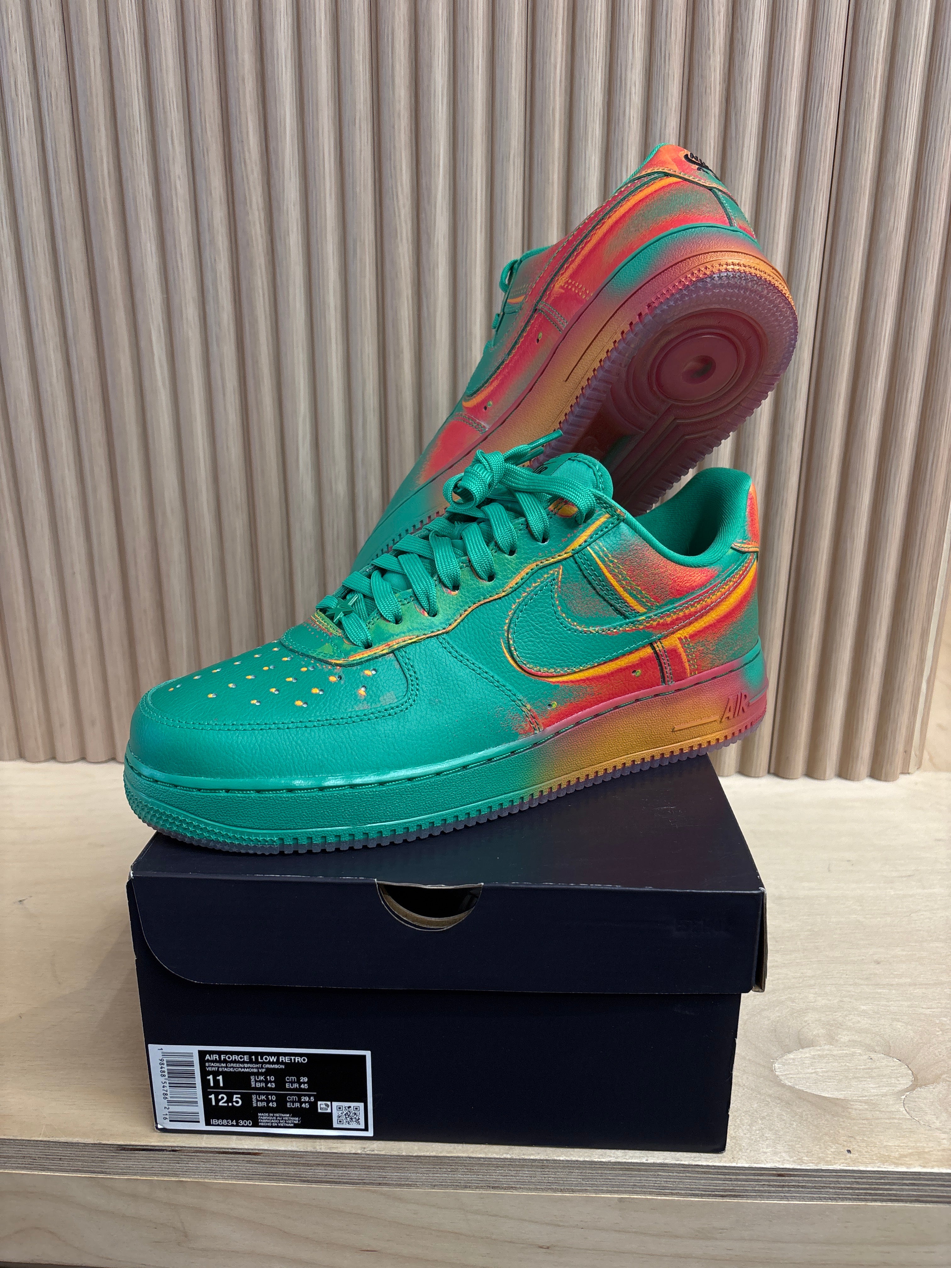 Nike Air Force 1 Low '07 "Stadium Green Crimson" - Size 11US