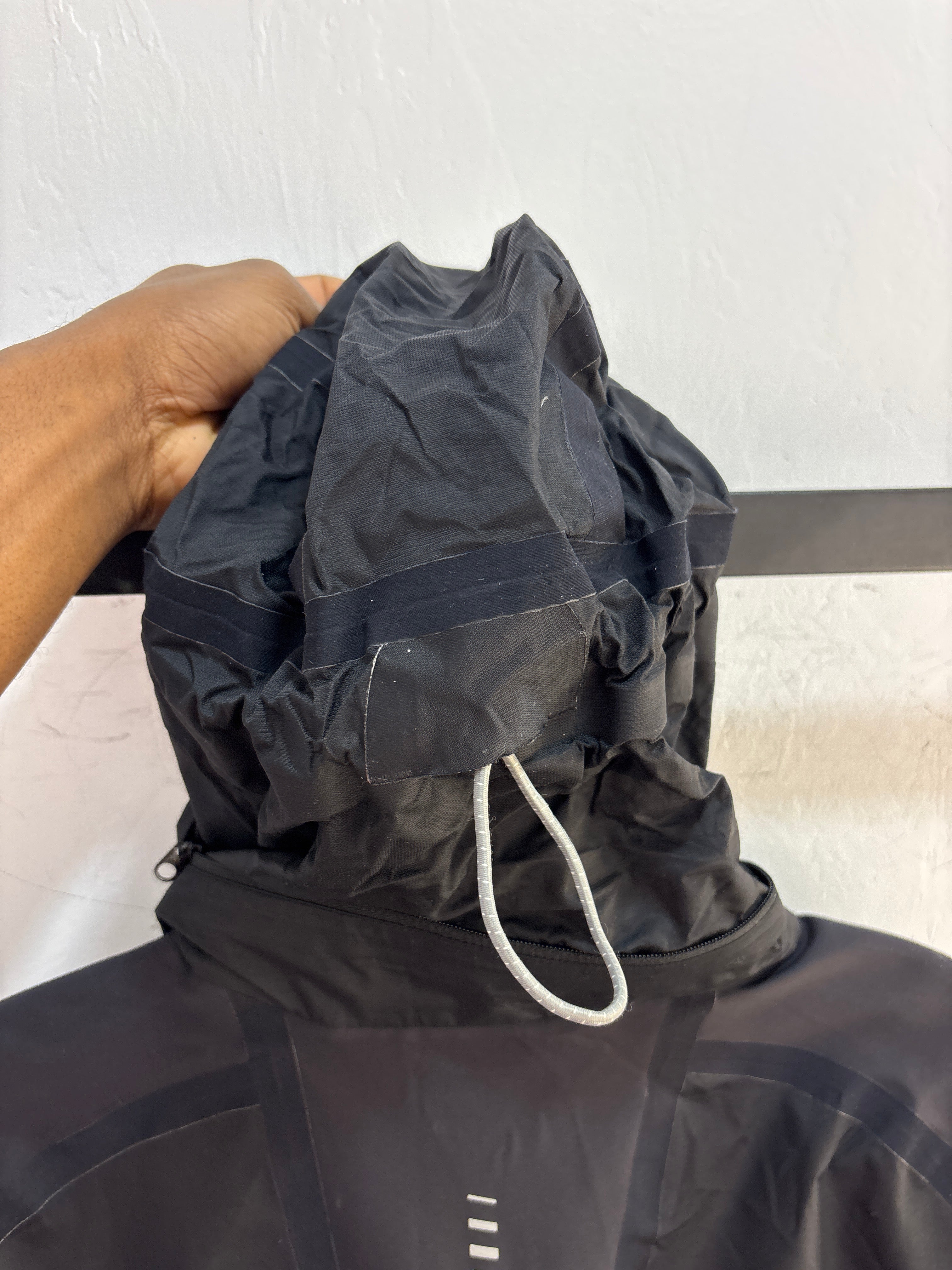 Y2k Salomon Black Light Jacket - Size L (Flawed)