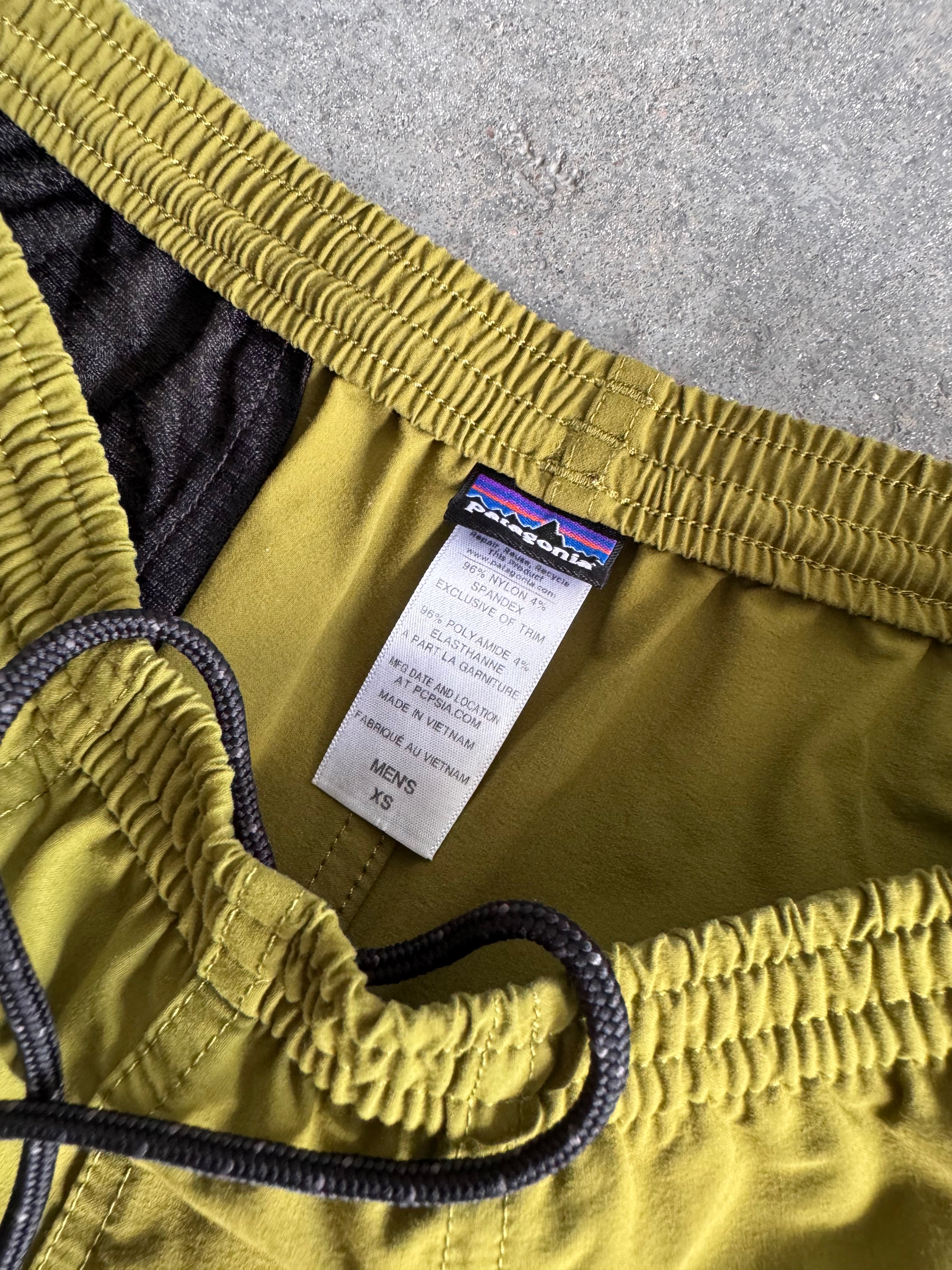 Patagonia Green trunk - Sz XS