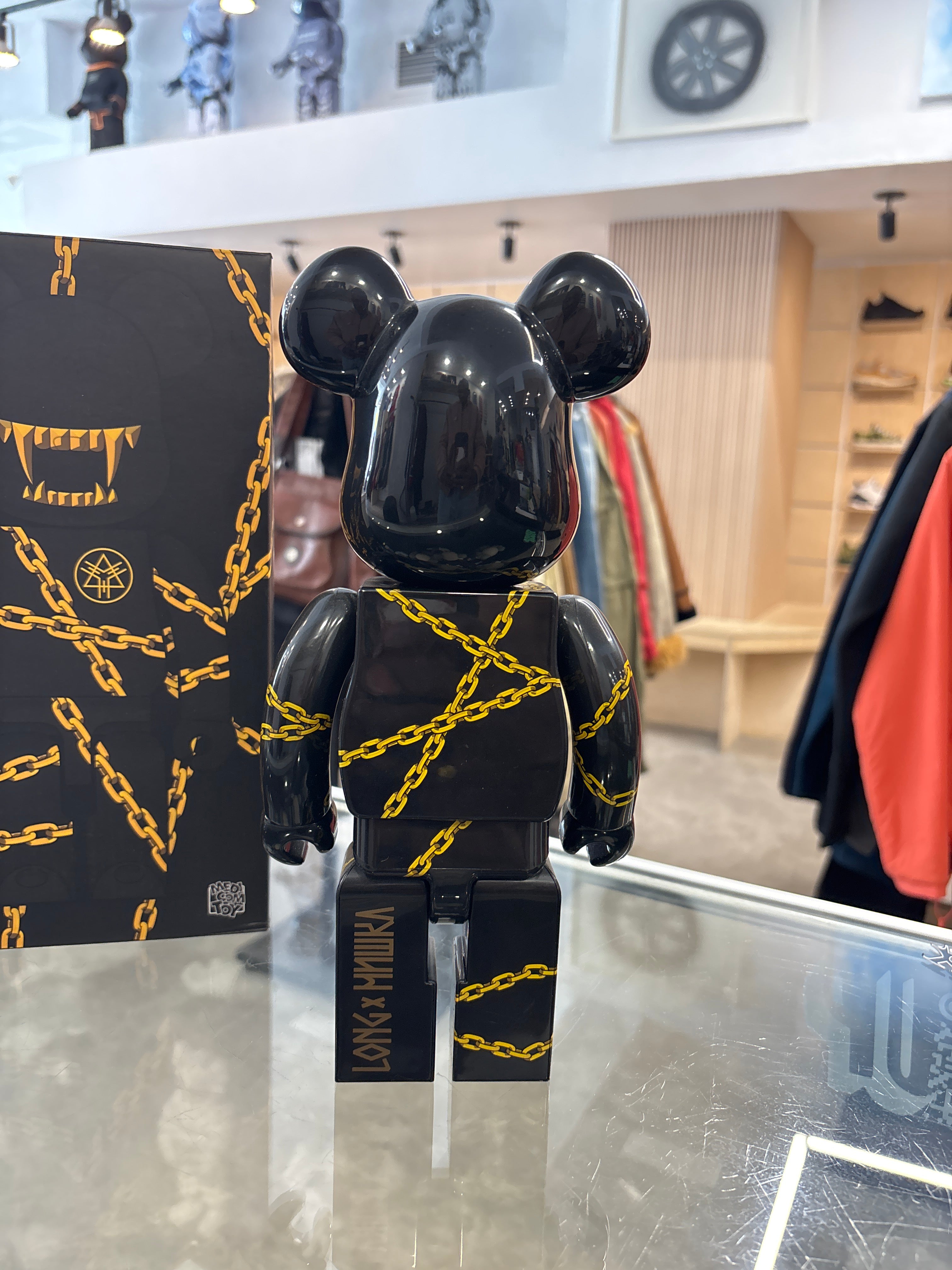 Bearbrick Mishka long 400%