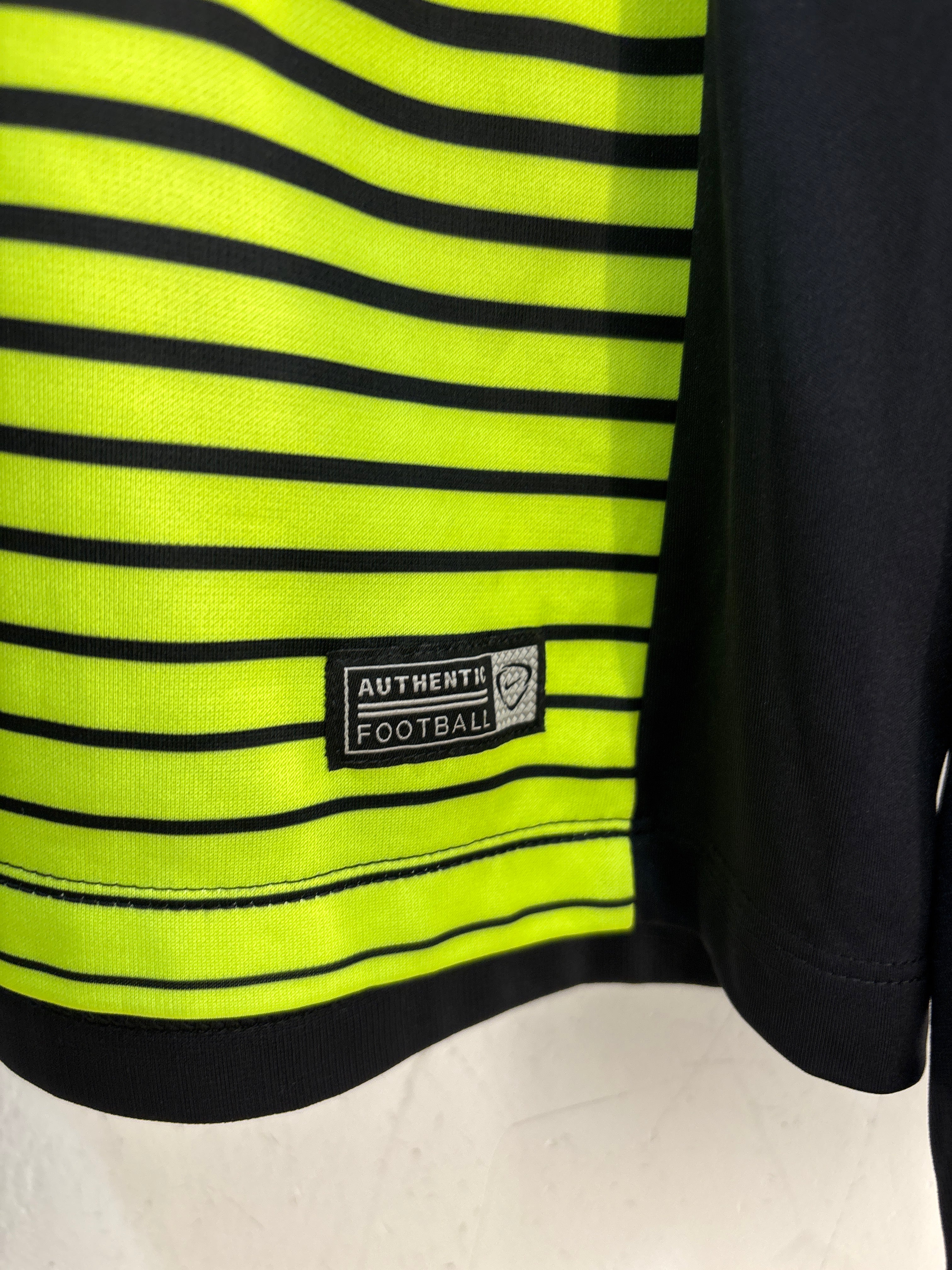 014 Manchester City Goalkeeper - Size XL