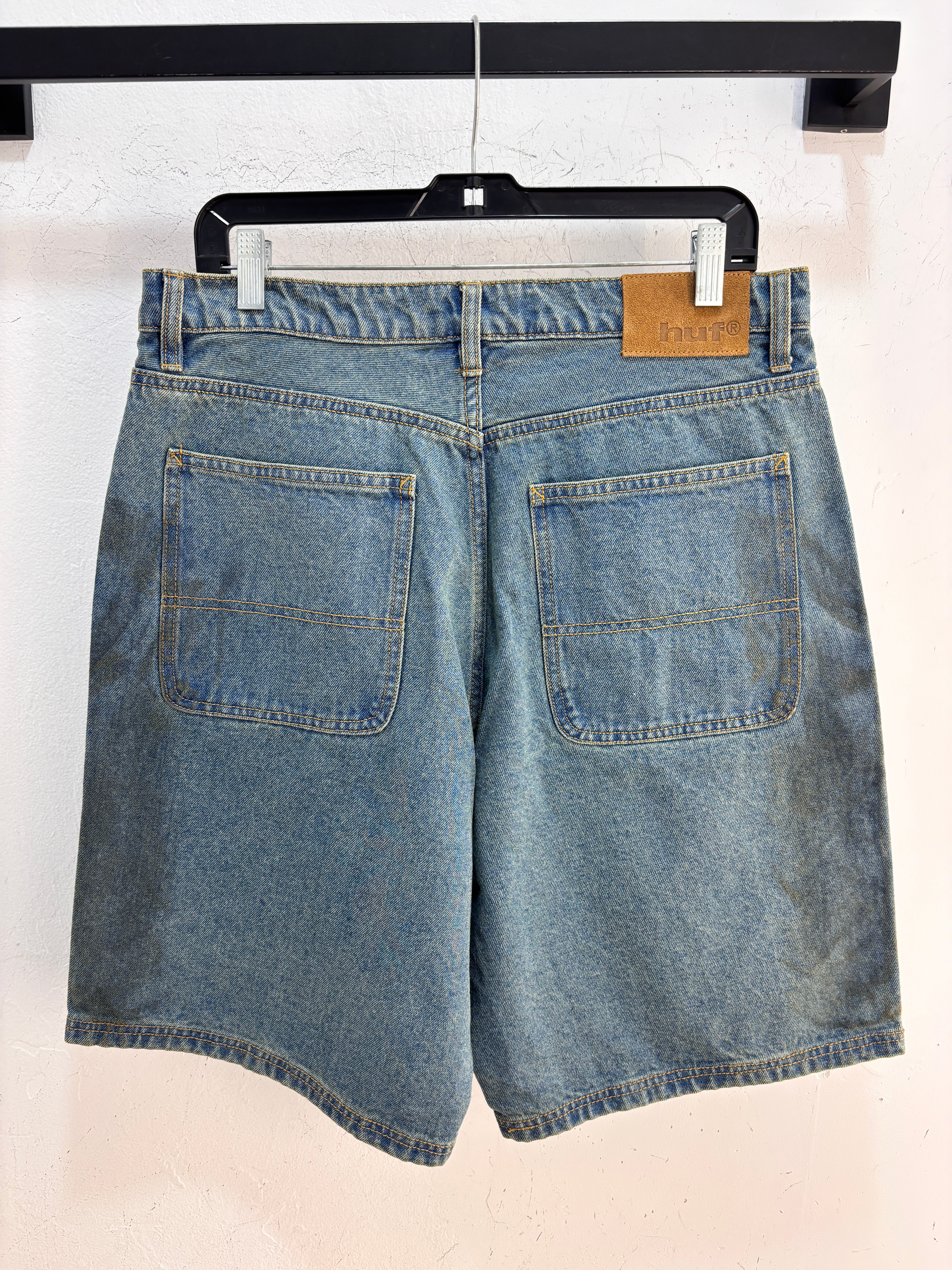 NEW HUF Kinda Loose Double knee Short - Size 32