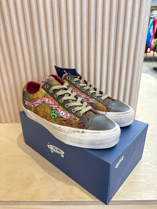 NEW Vans Old Skool Souvenir - Size 11.5