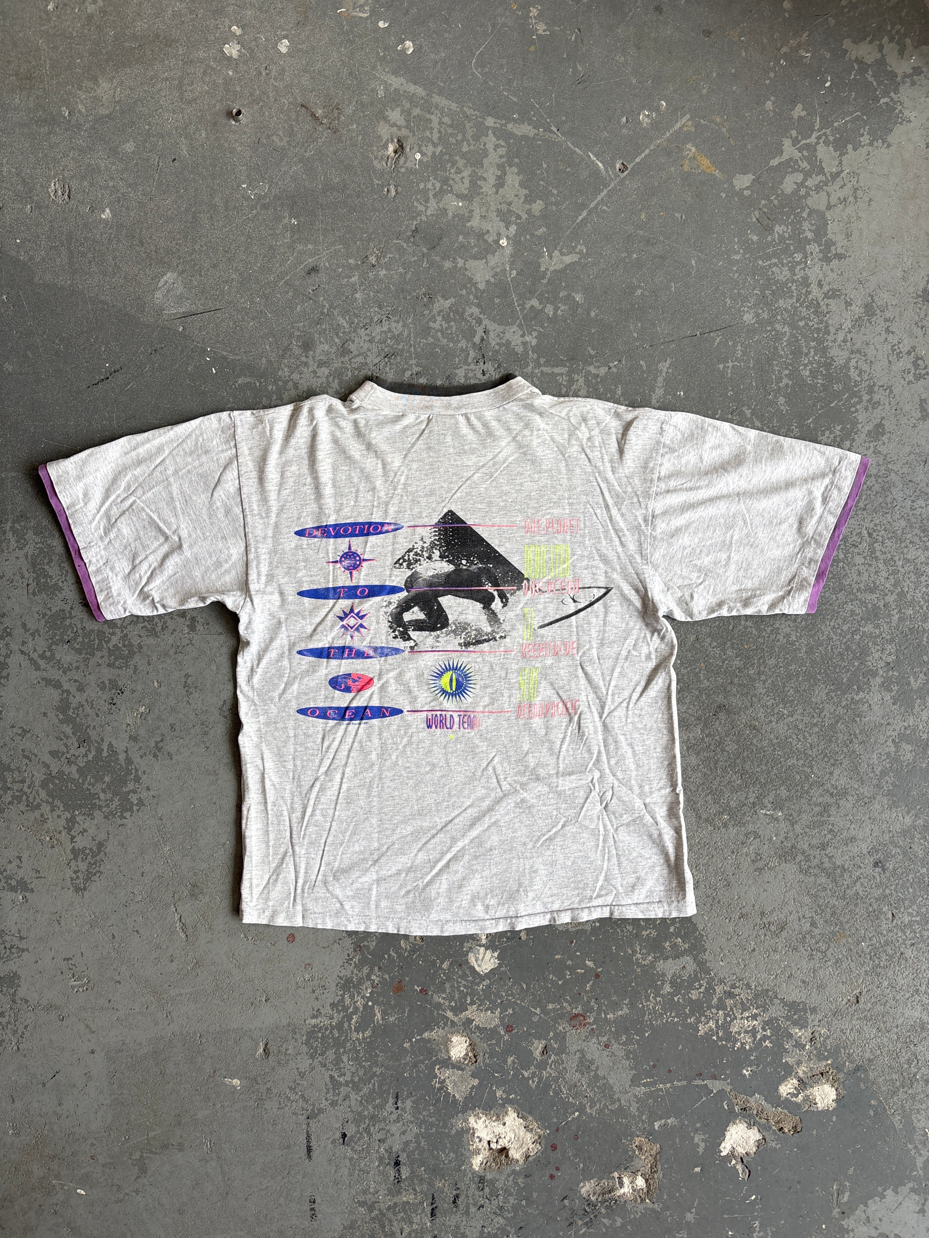 91' Ocean Pacific Devotion to the ocean tee - Sz M