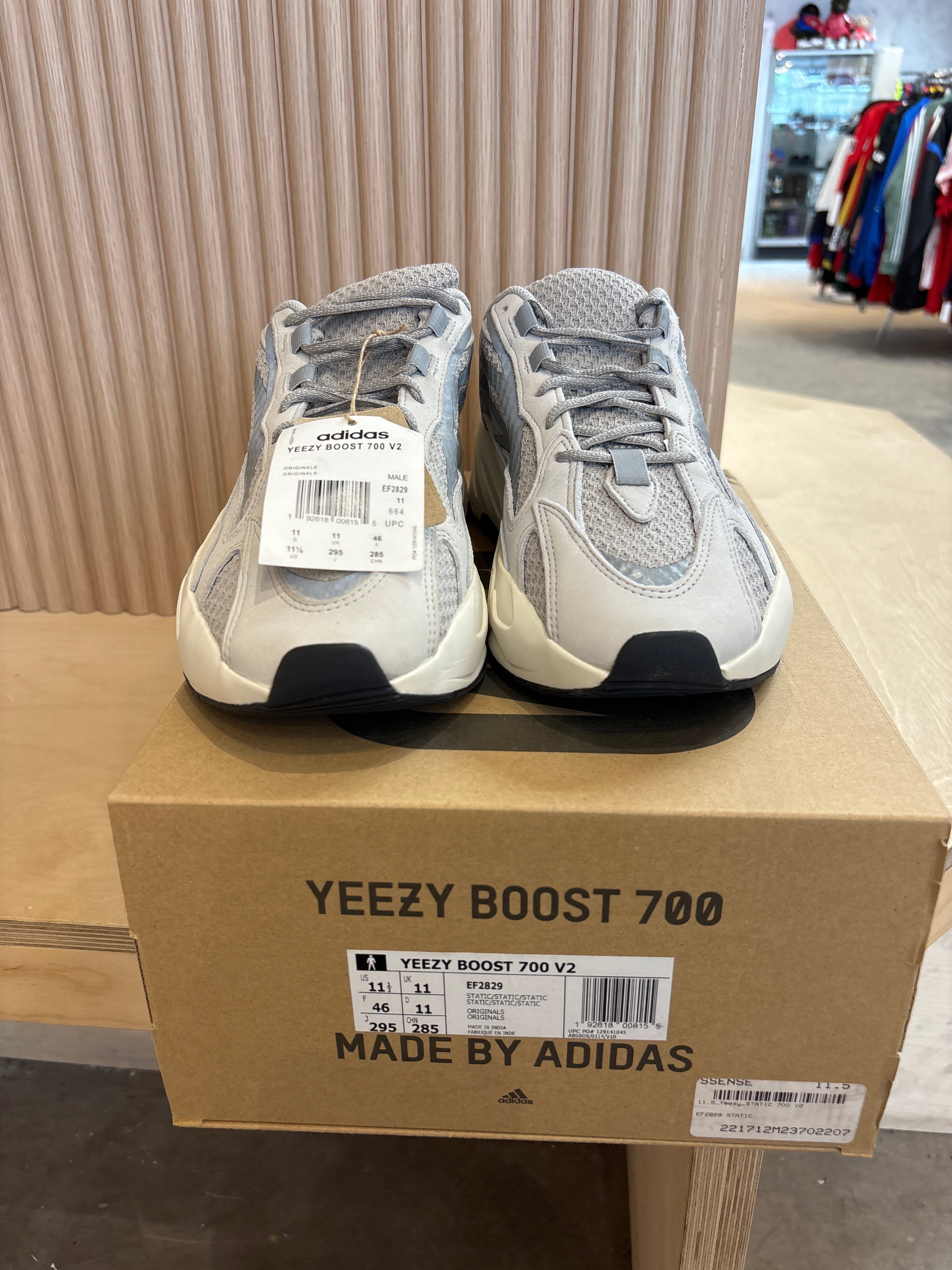 New Yeezy 700 V2 Static 11.5US