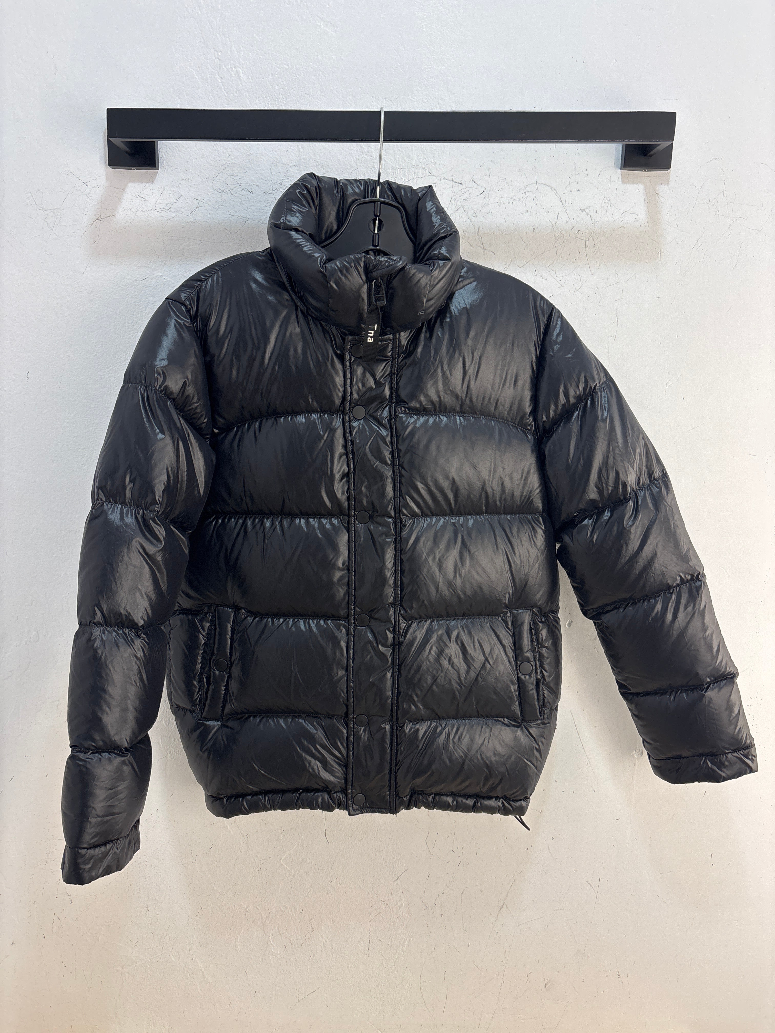 Aritzia Super puff black - Size S