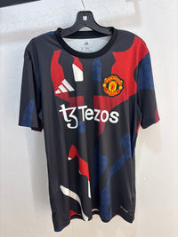 2024 Manchester United Pre
Match Kit - Size M/L