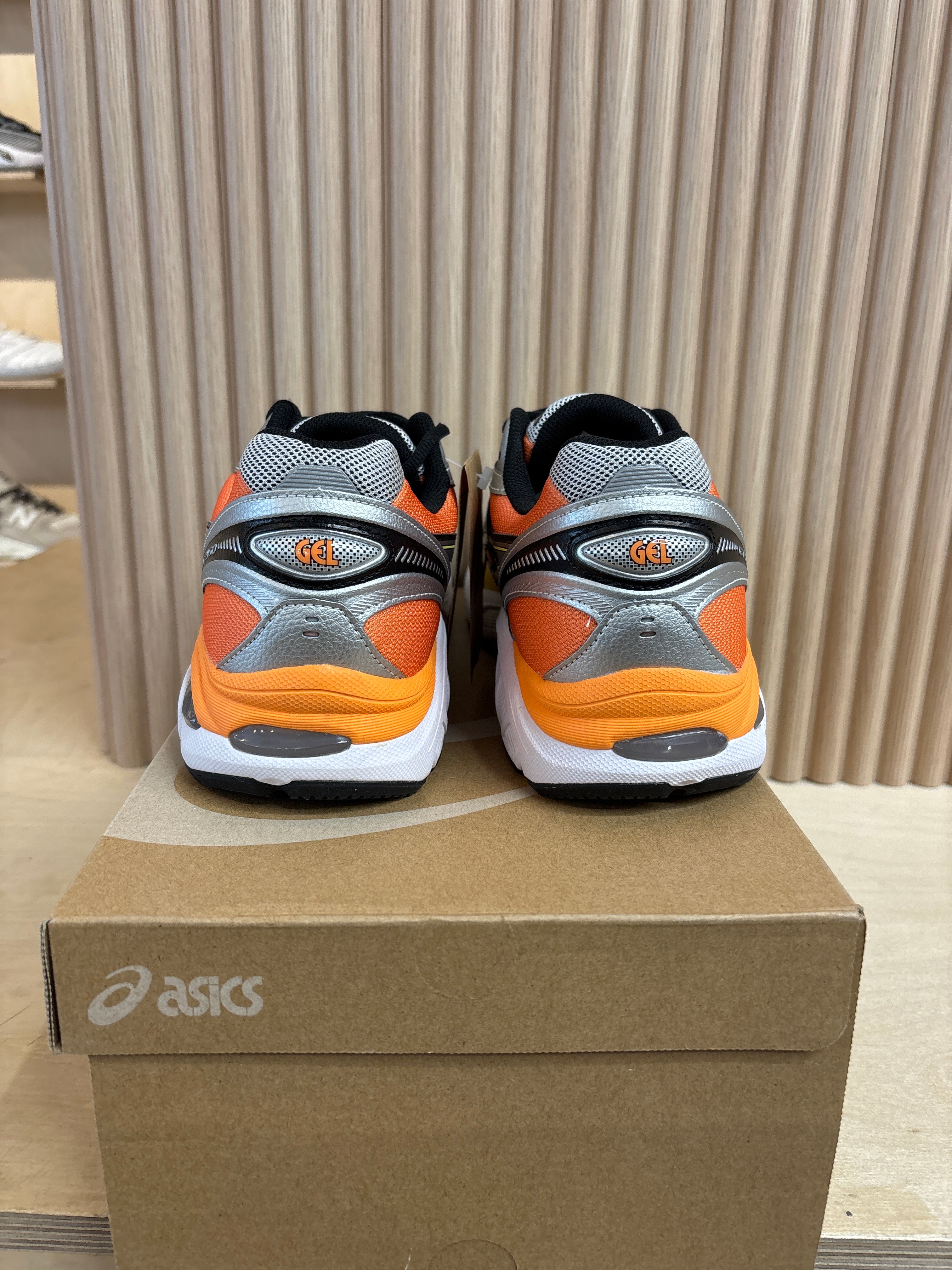 NEW ASICS GT-2160 Sunset - Size 11US