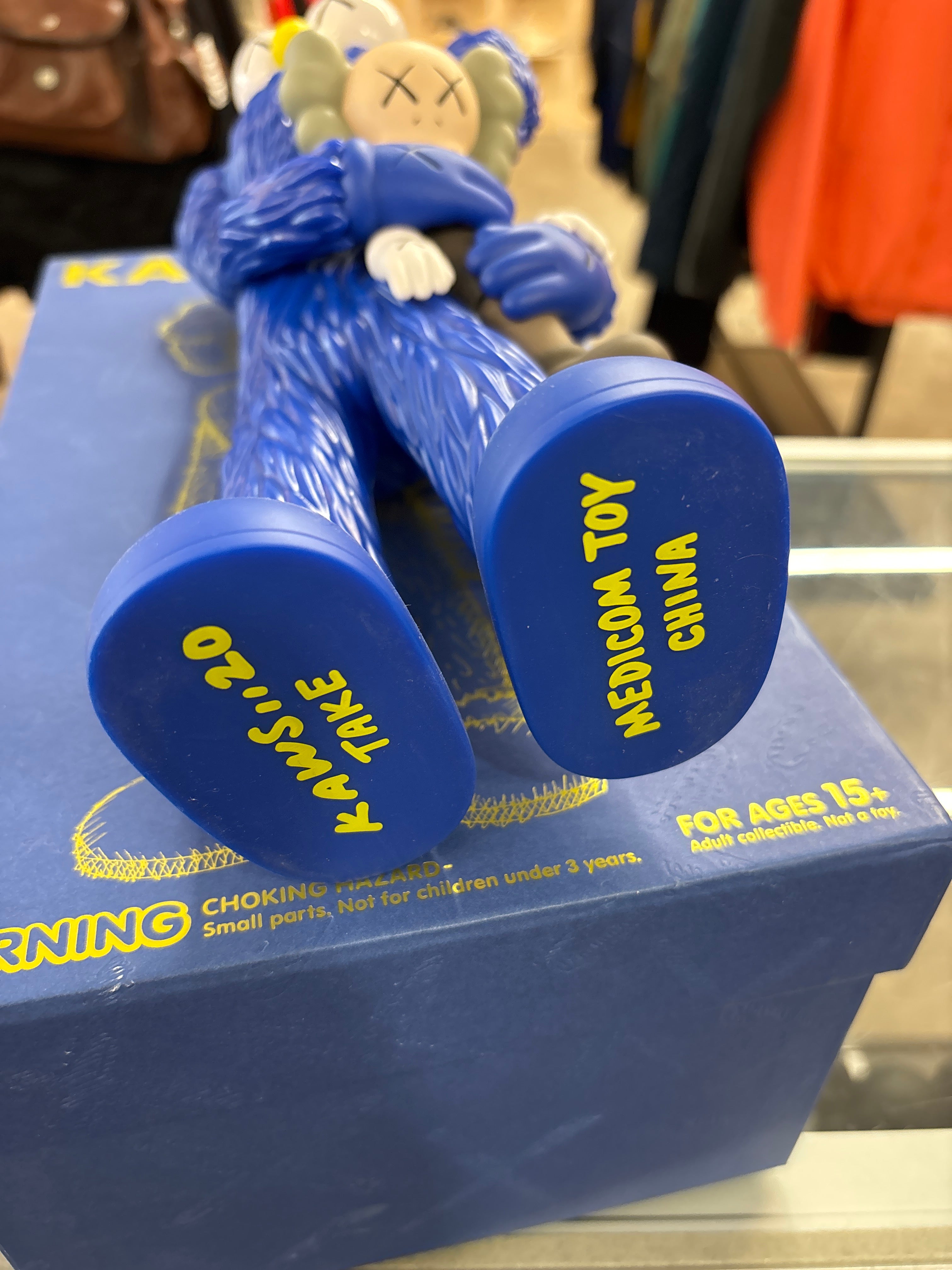 KAWS take Blue