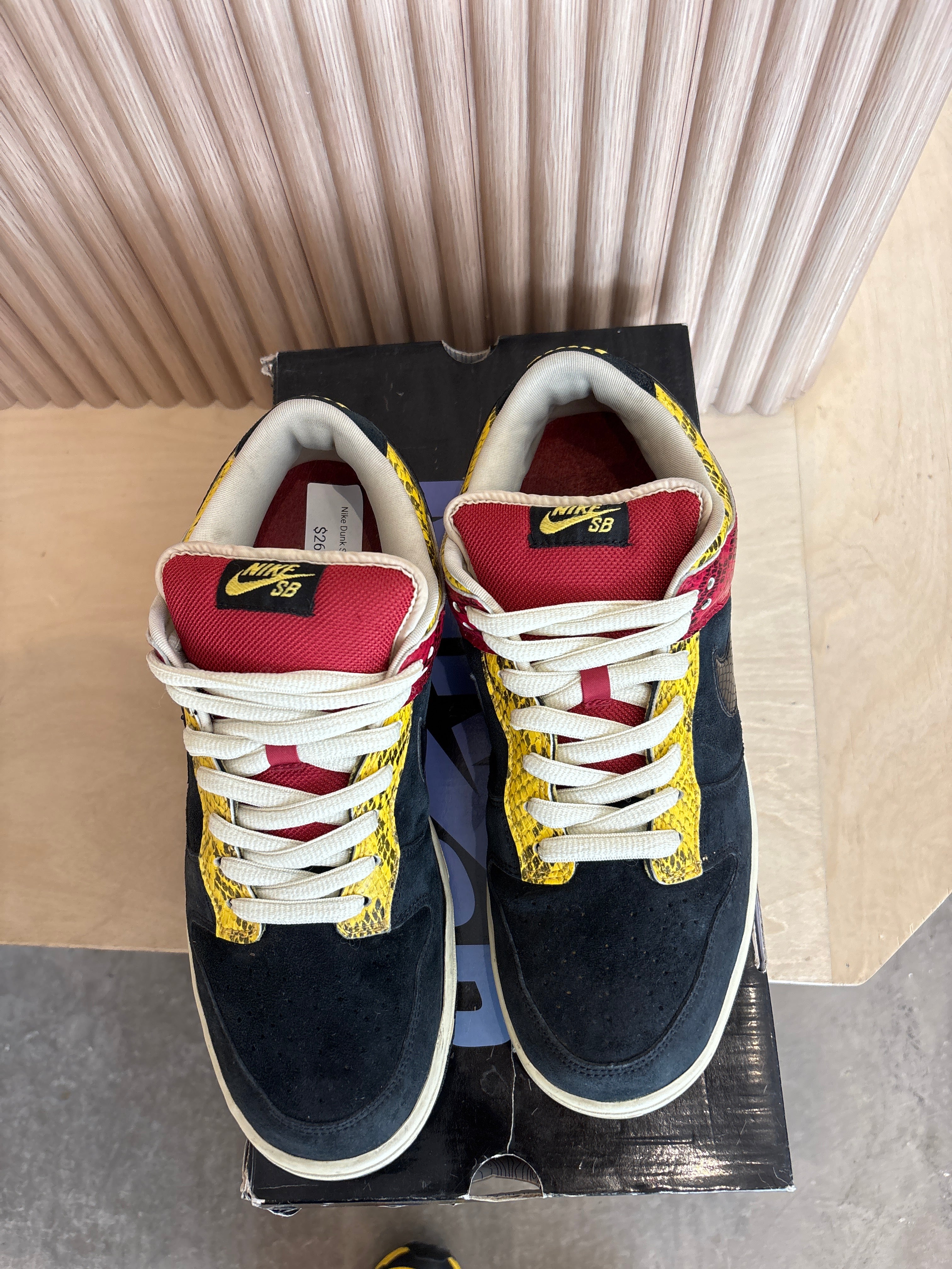 Nike SB Dunk Coral - Size 10.5