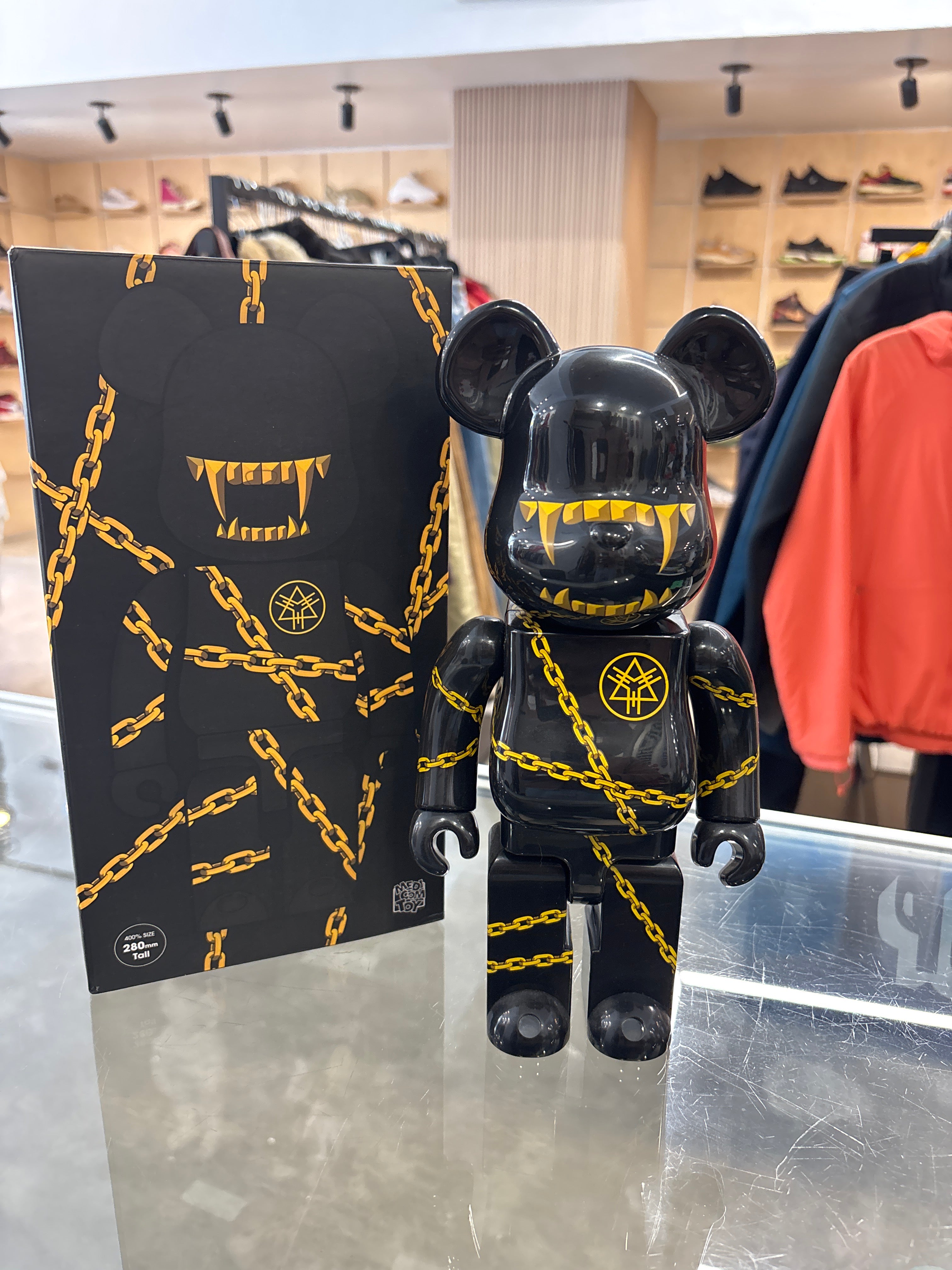 Bearbrick Mishka long 400%