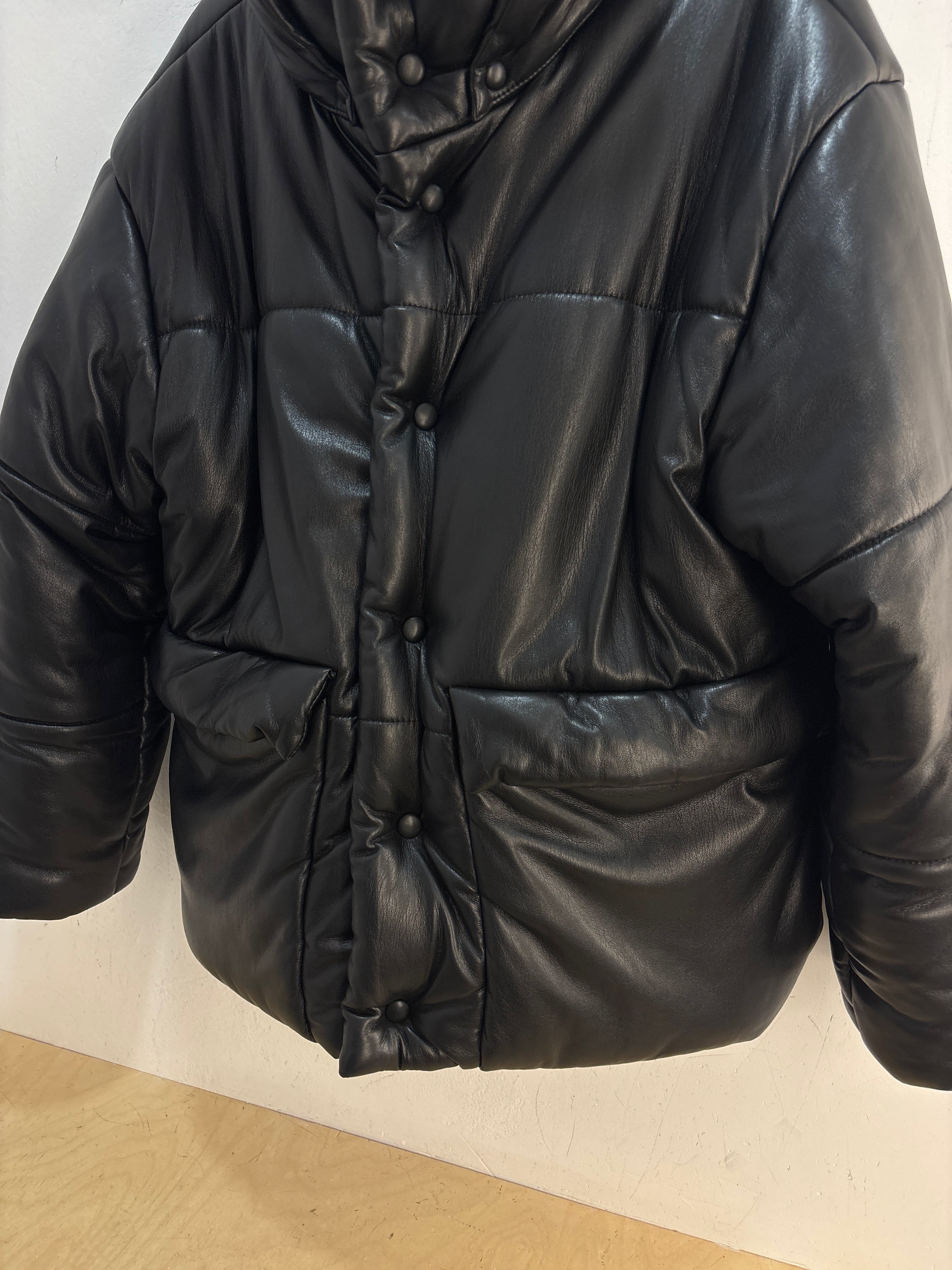 Nanushka Black Puffer Jacket - Size L(fit XL)