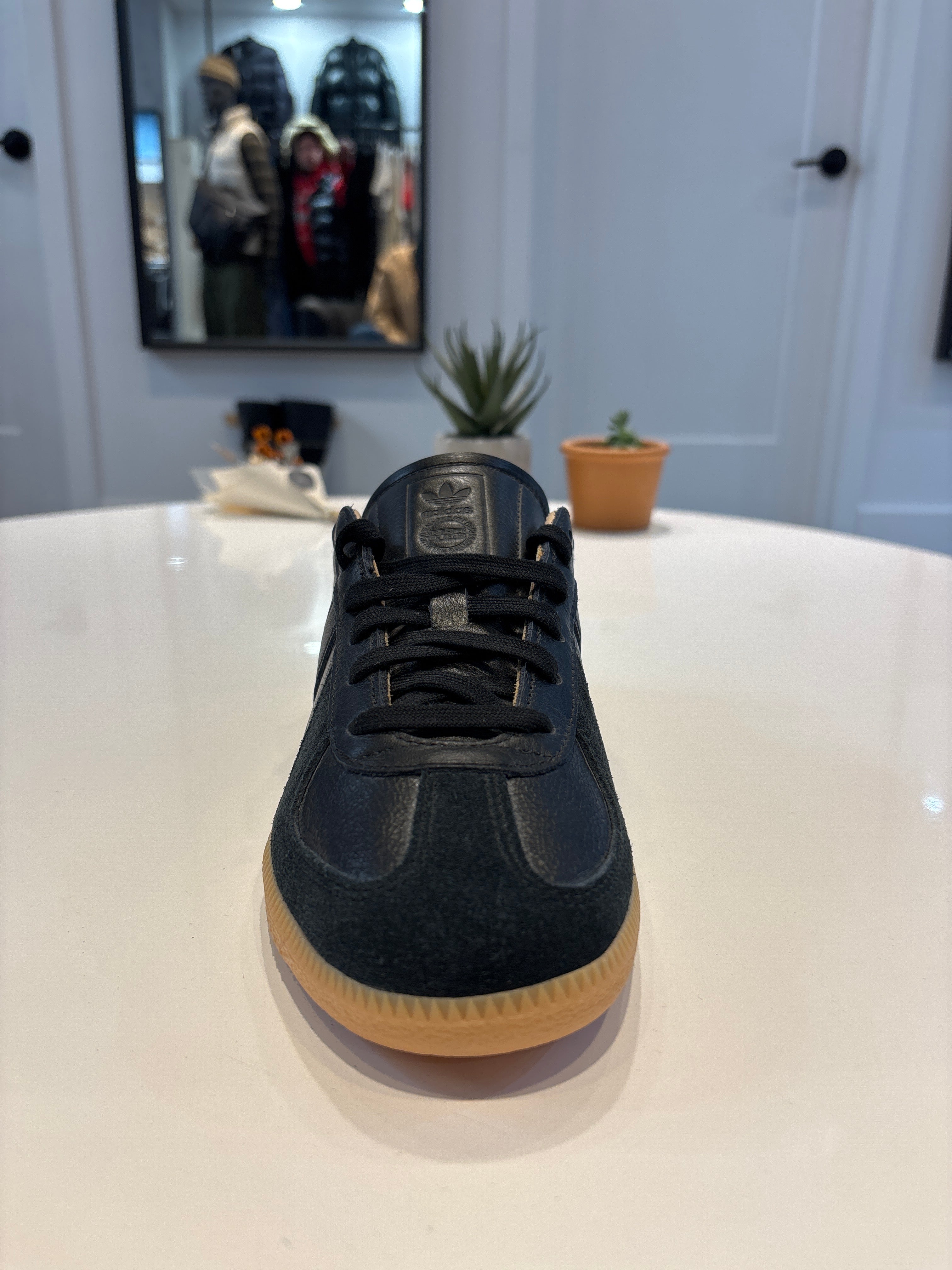 NEW Adidas BW Army Black & Gum