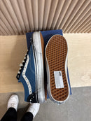NEW Pearlized Navy - Size 11