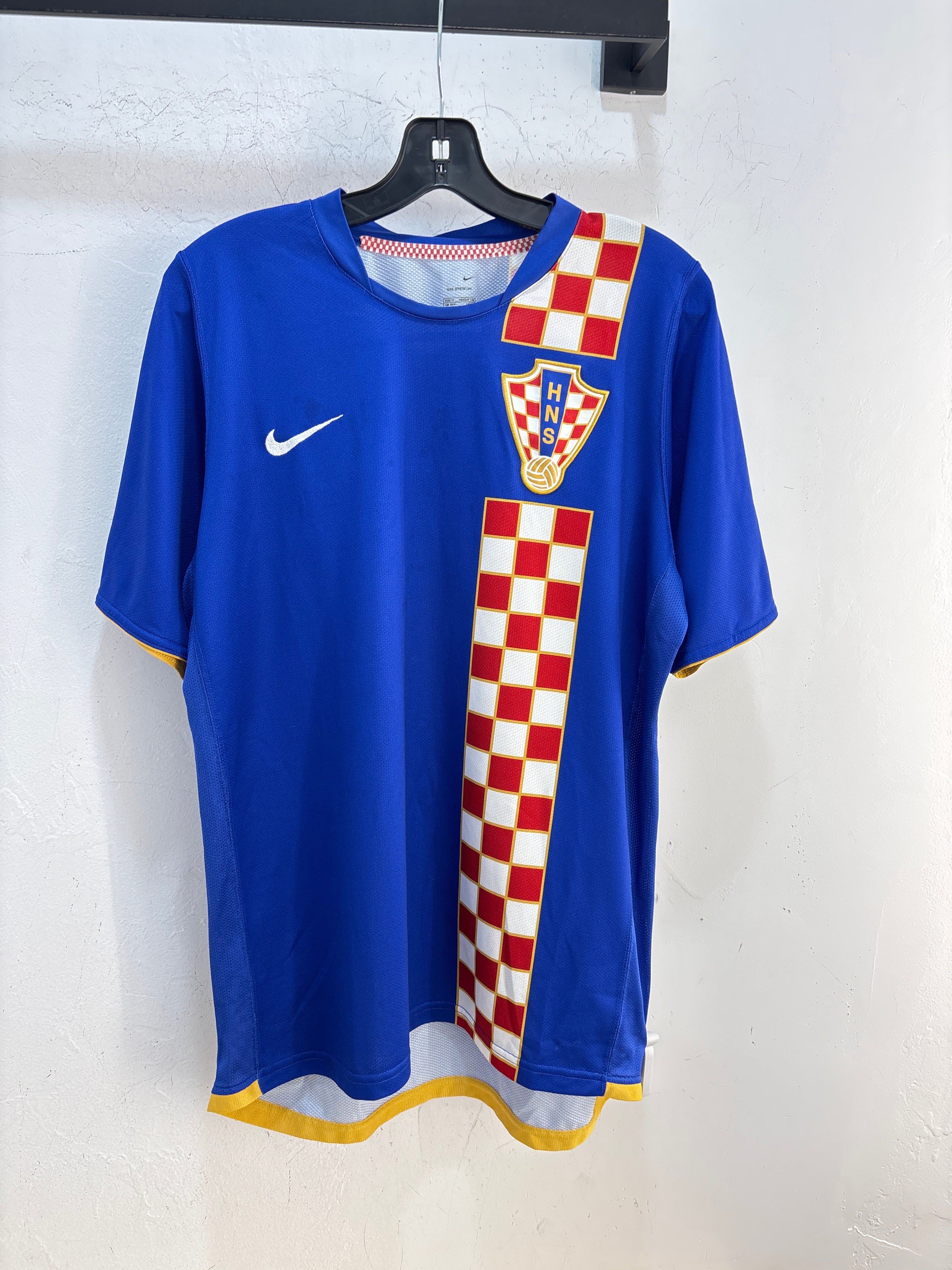 2006 Croatia Away Kit - Size M
