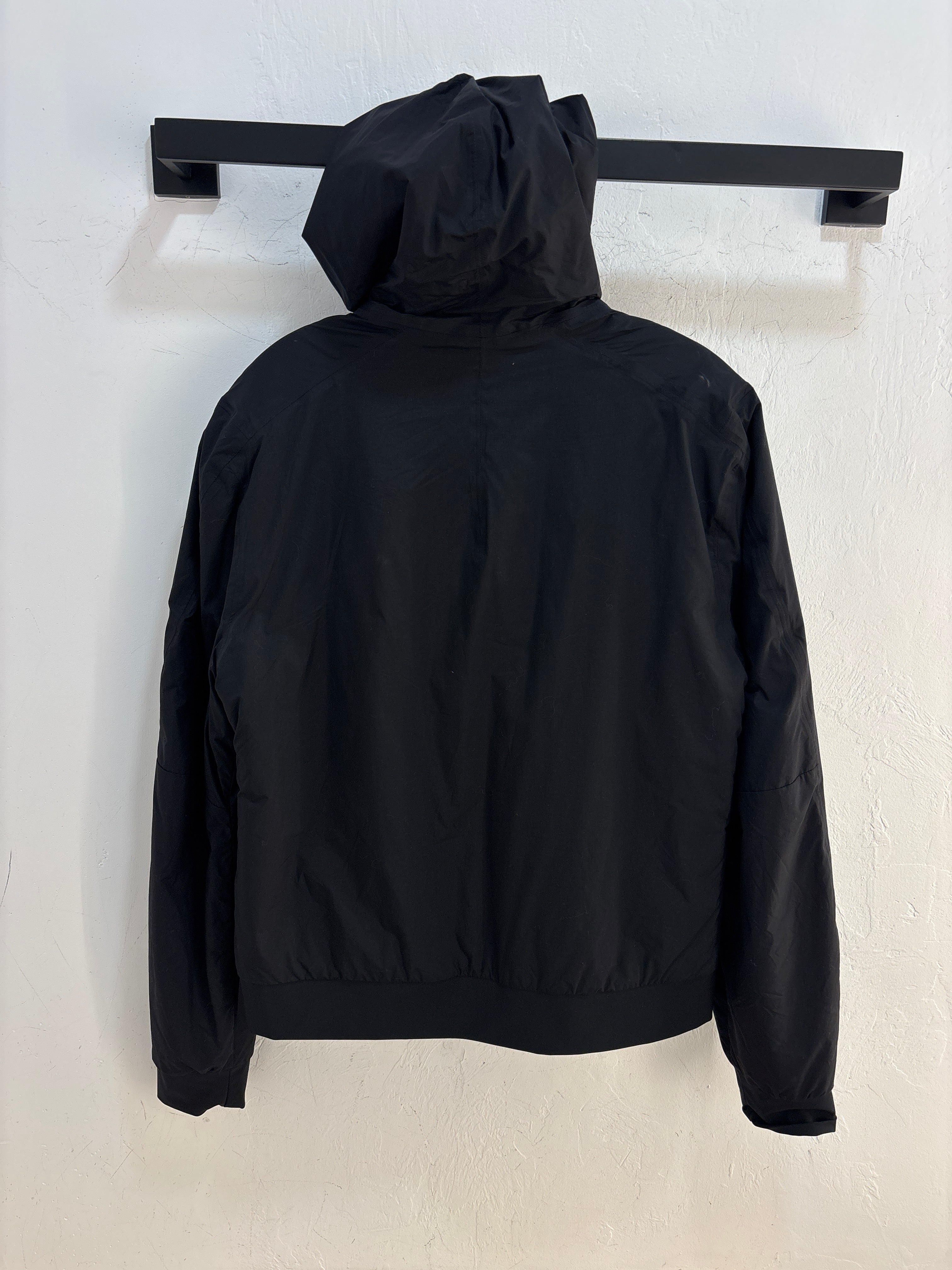 Lululemon Black Light Jacket - Size M