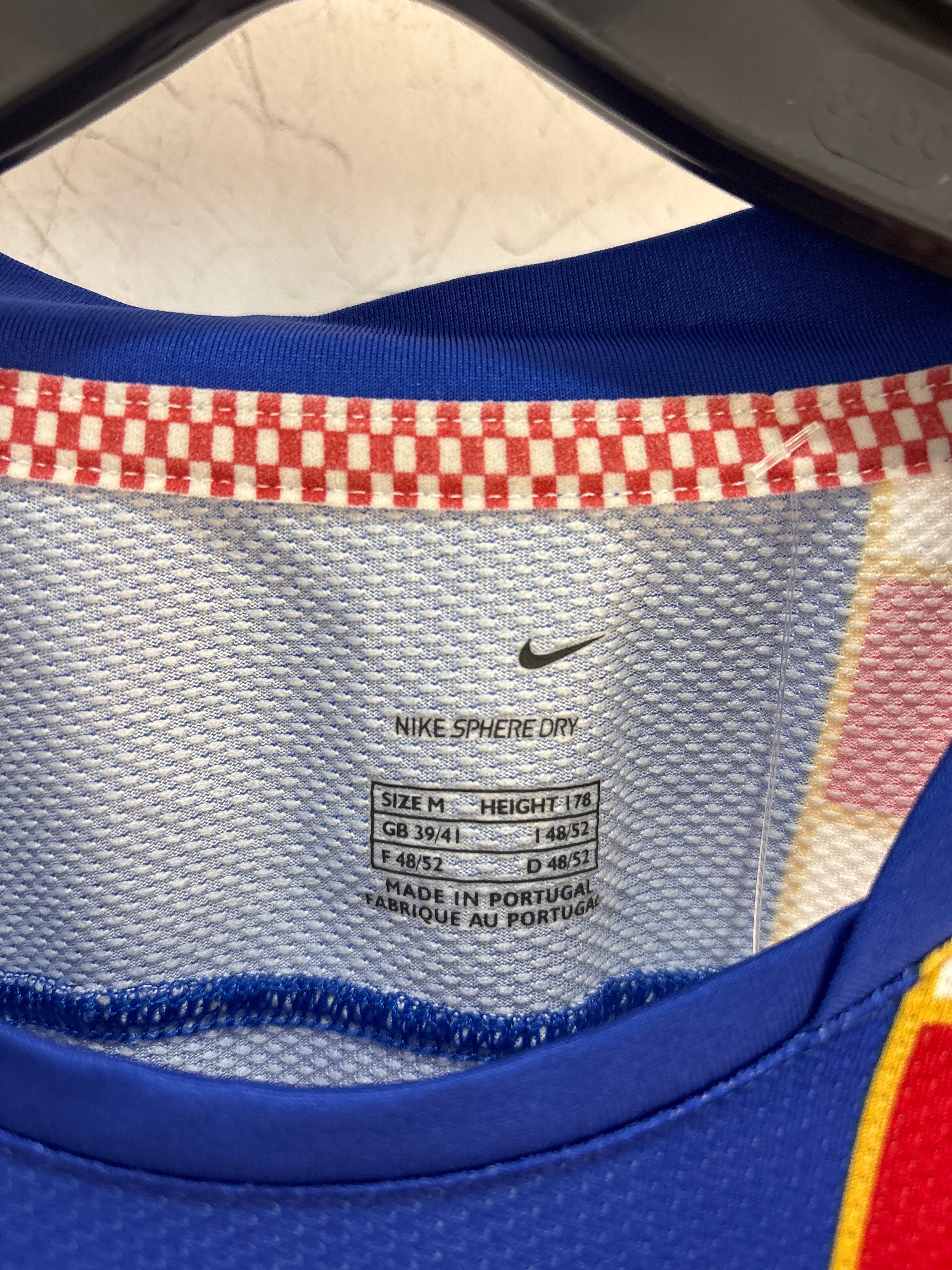 2006 Croatia Away Kit - Size M