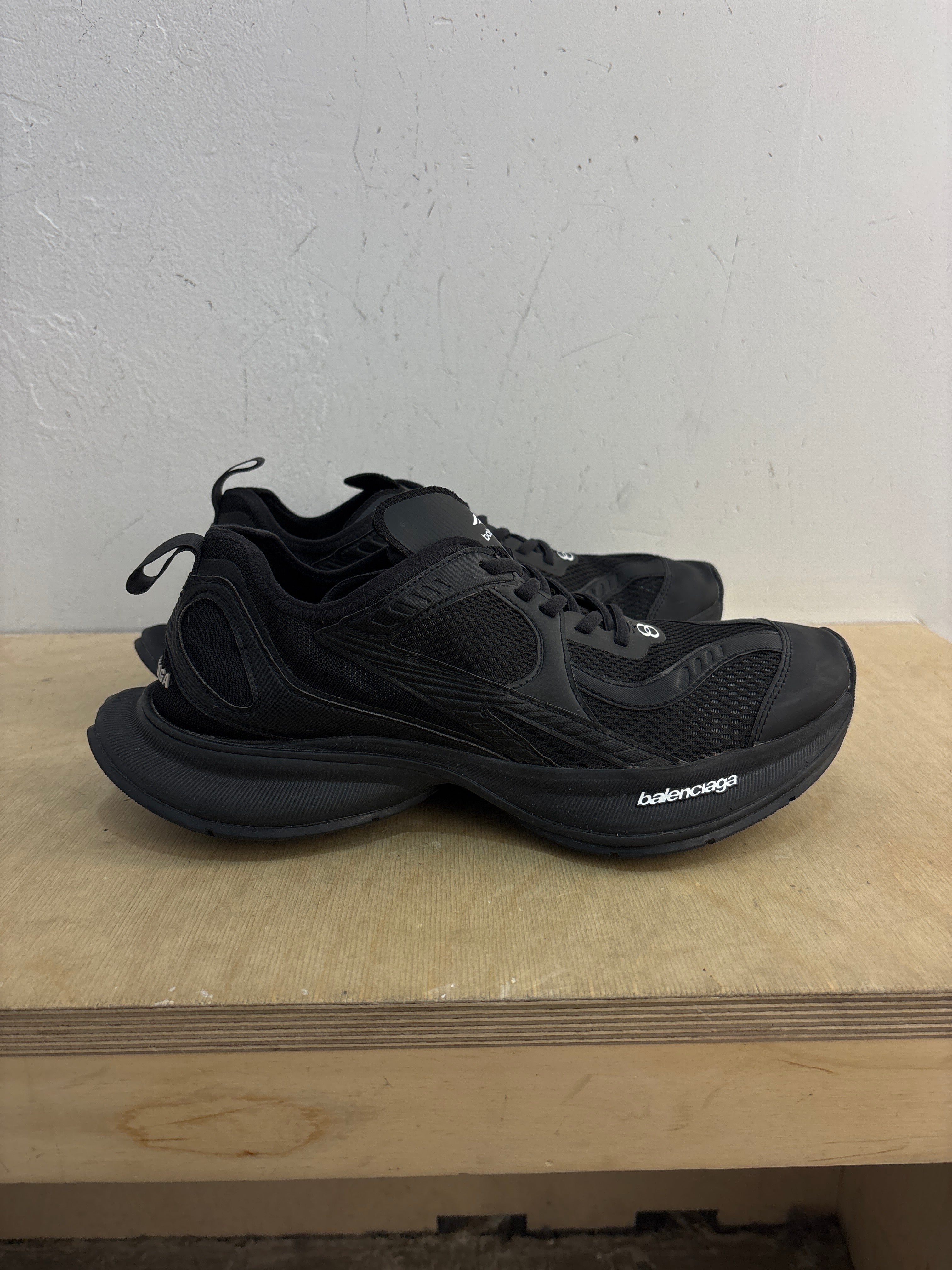 Balenciaga Circuit Sneaker 'Worn-Out - Black' - Size 42