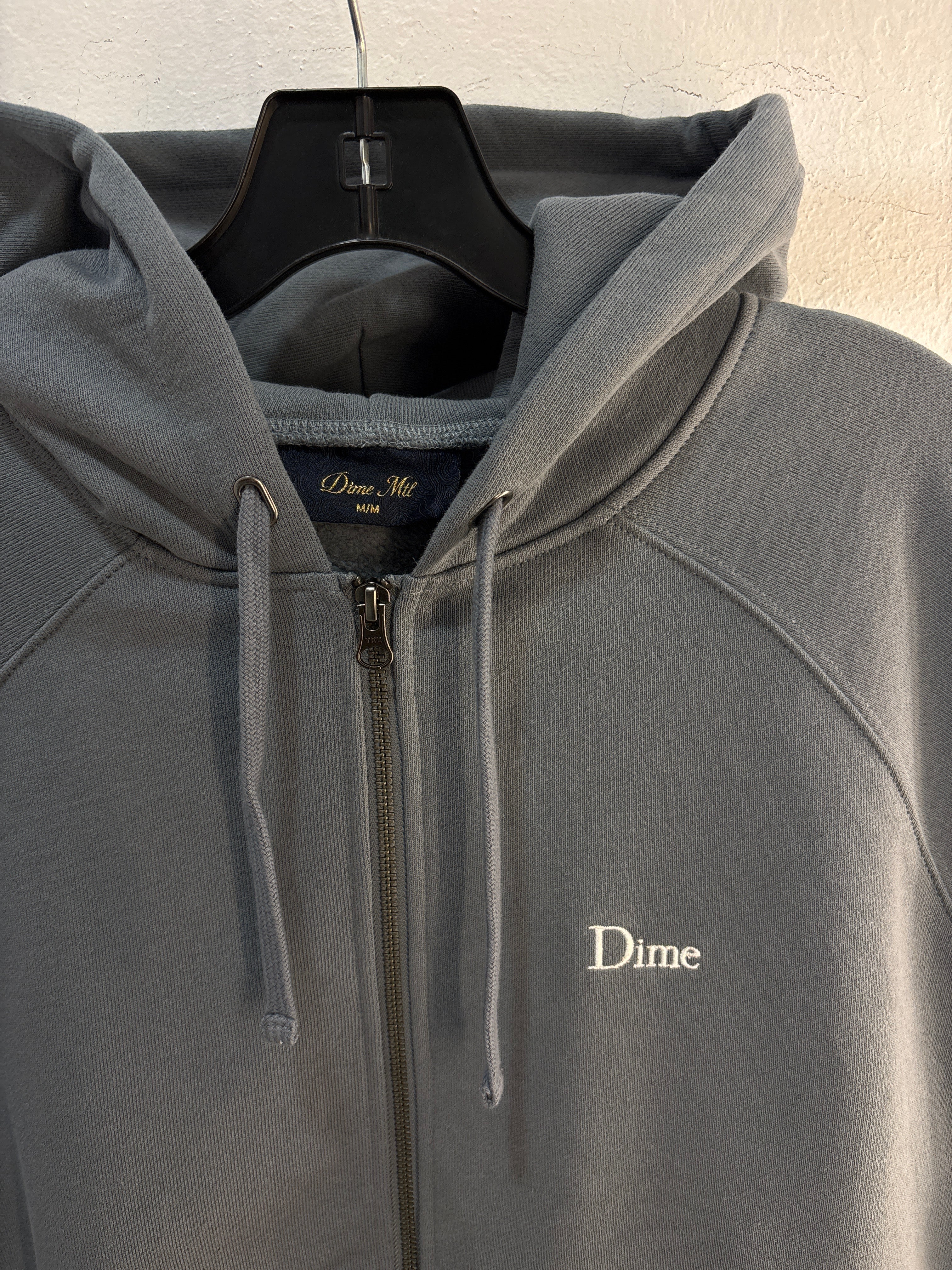New Dime MTL Script logo Dust blue - Size M