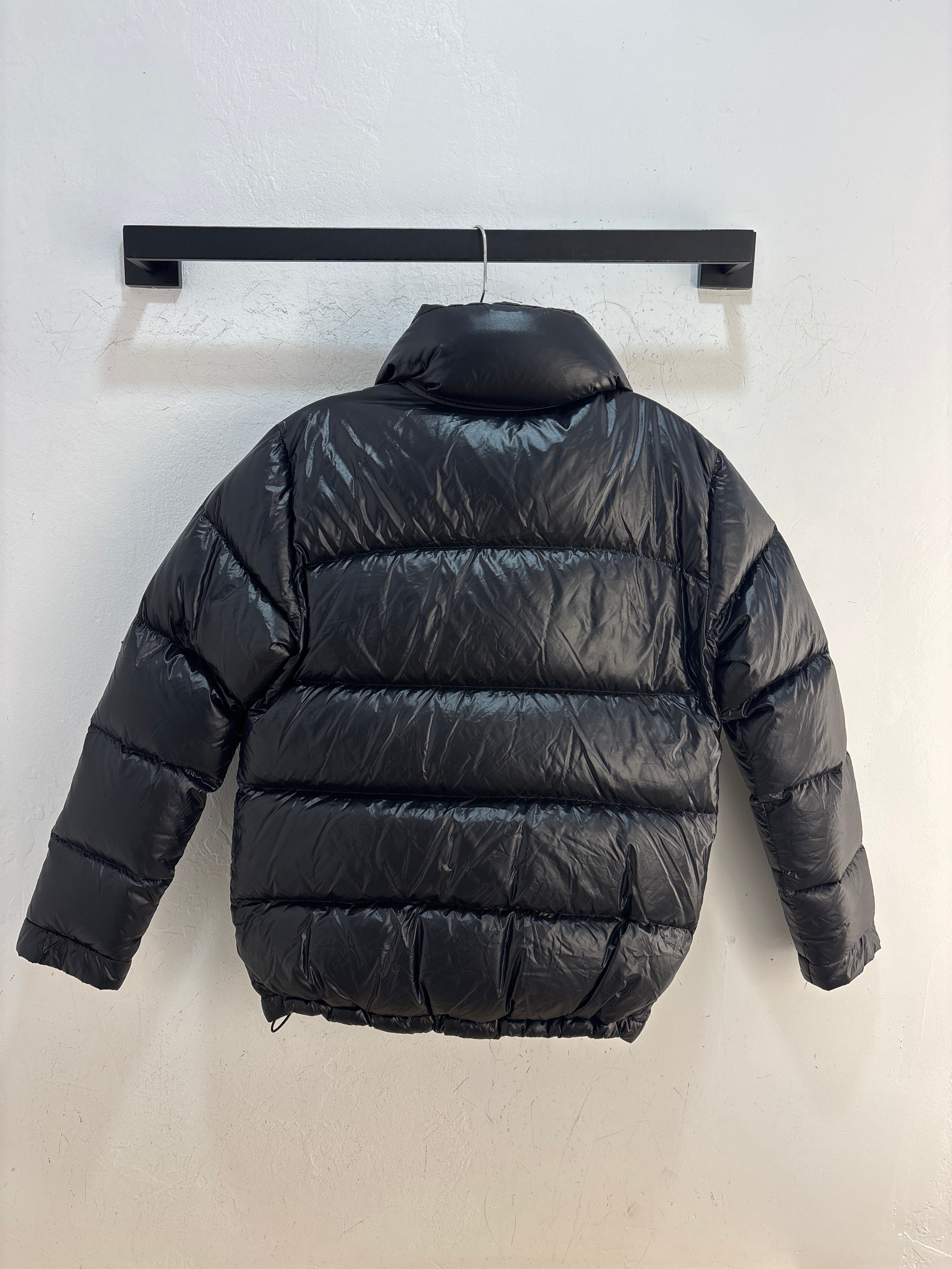 Aritzia Super puff black - Size S