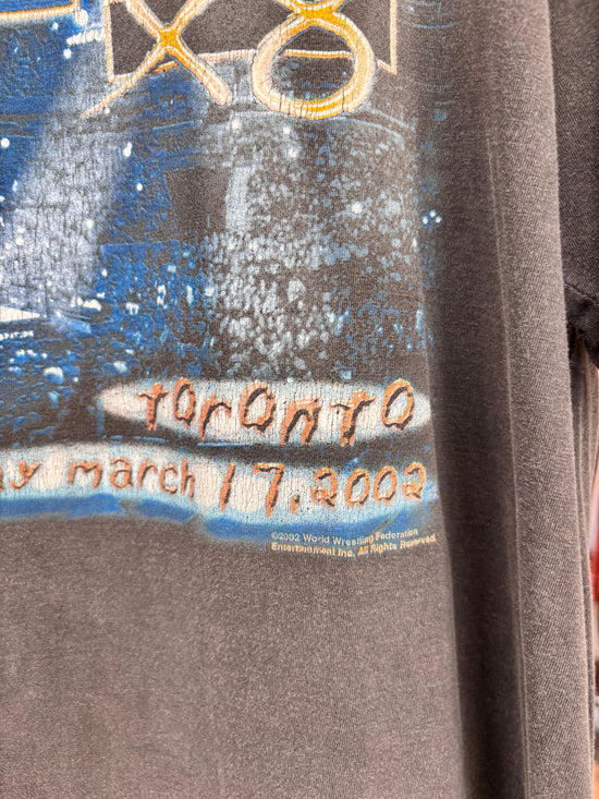 2002 WrestleMania toronto t-shirt - Size L
