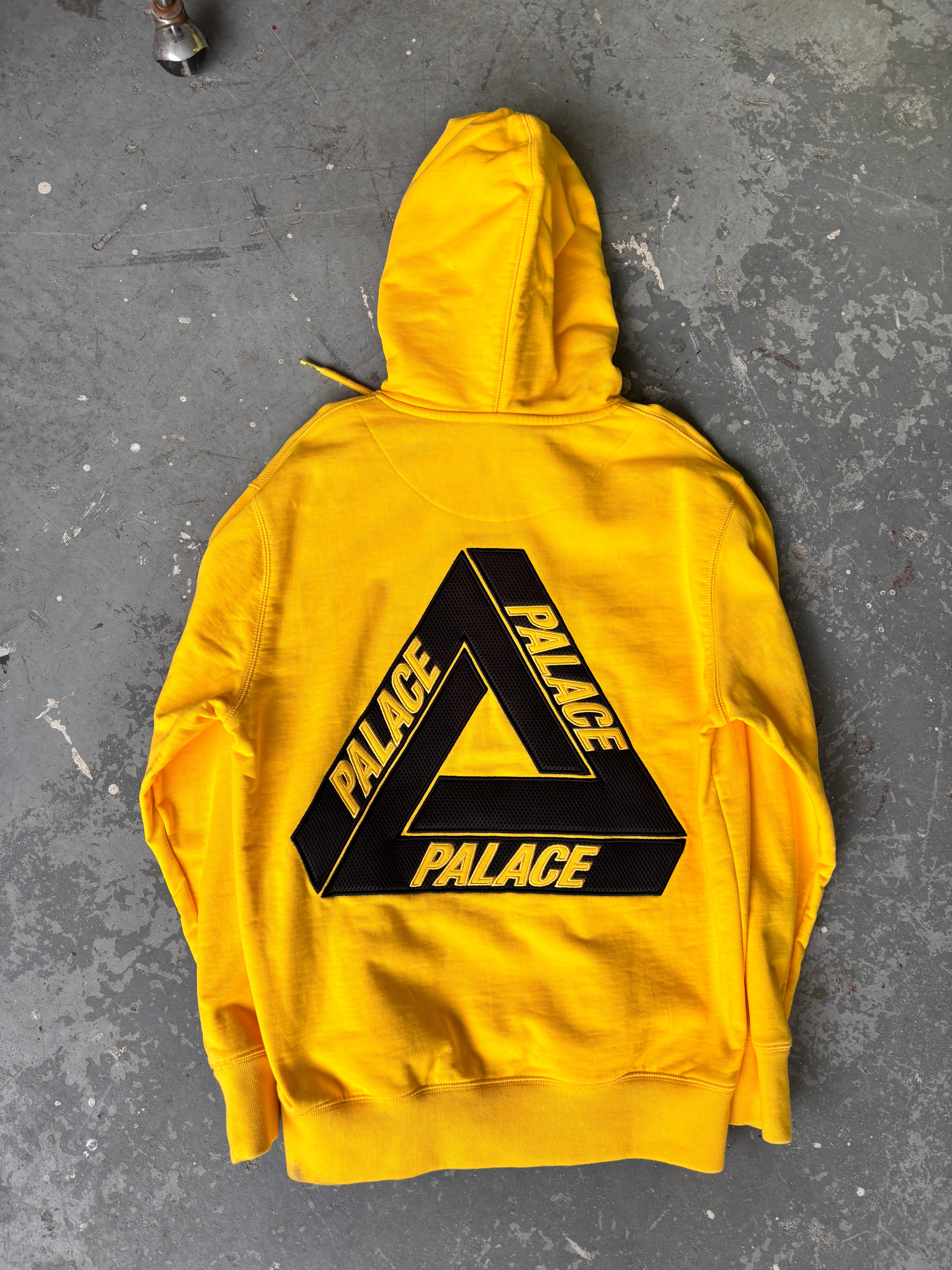 Palace Yellow logo hoodie - Sz M
