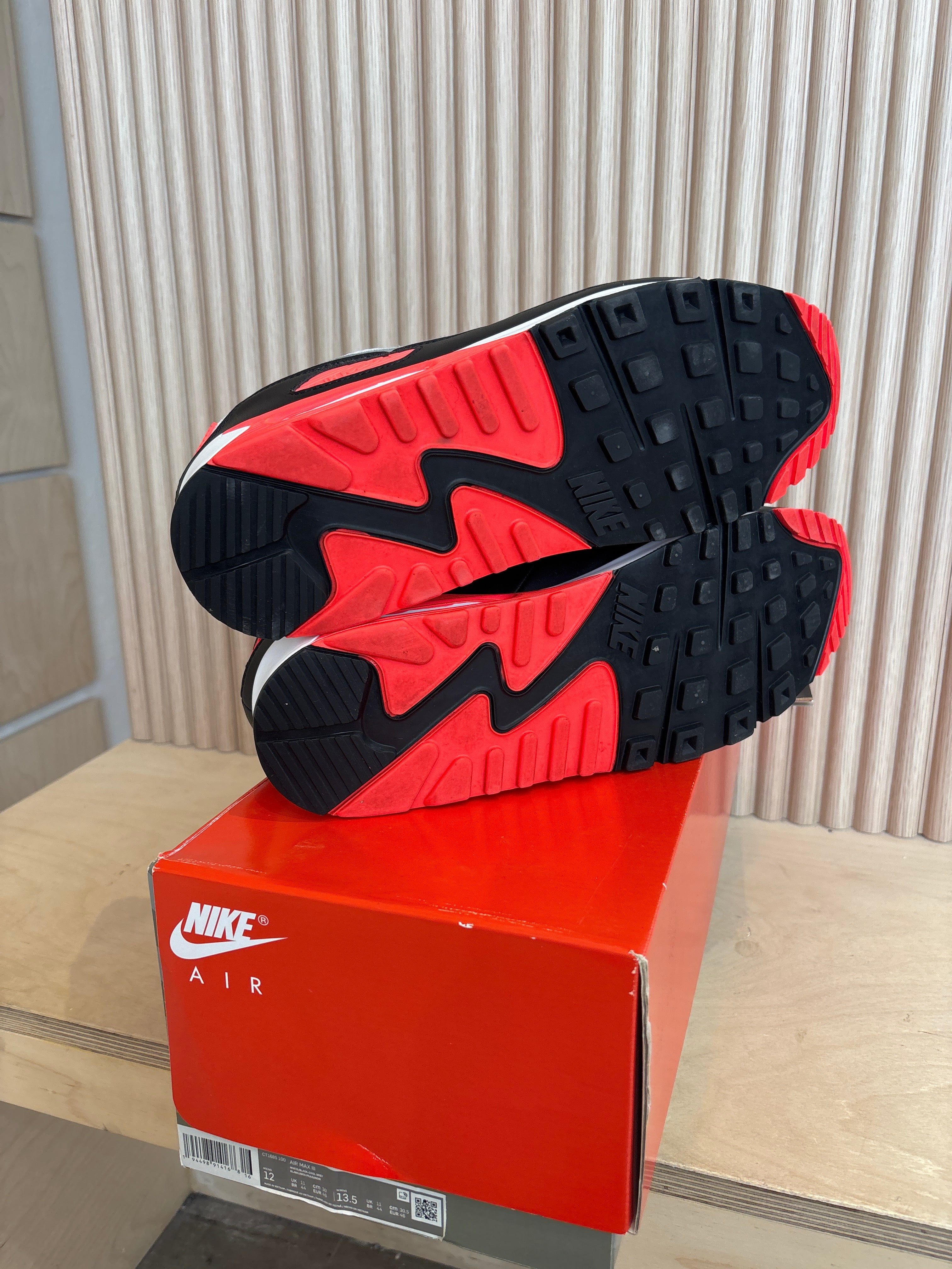 Nike Air Max 90 Infrared - Size 12