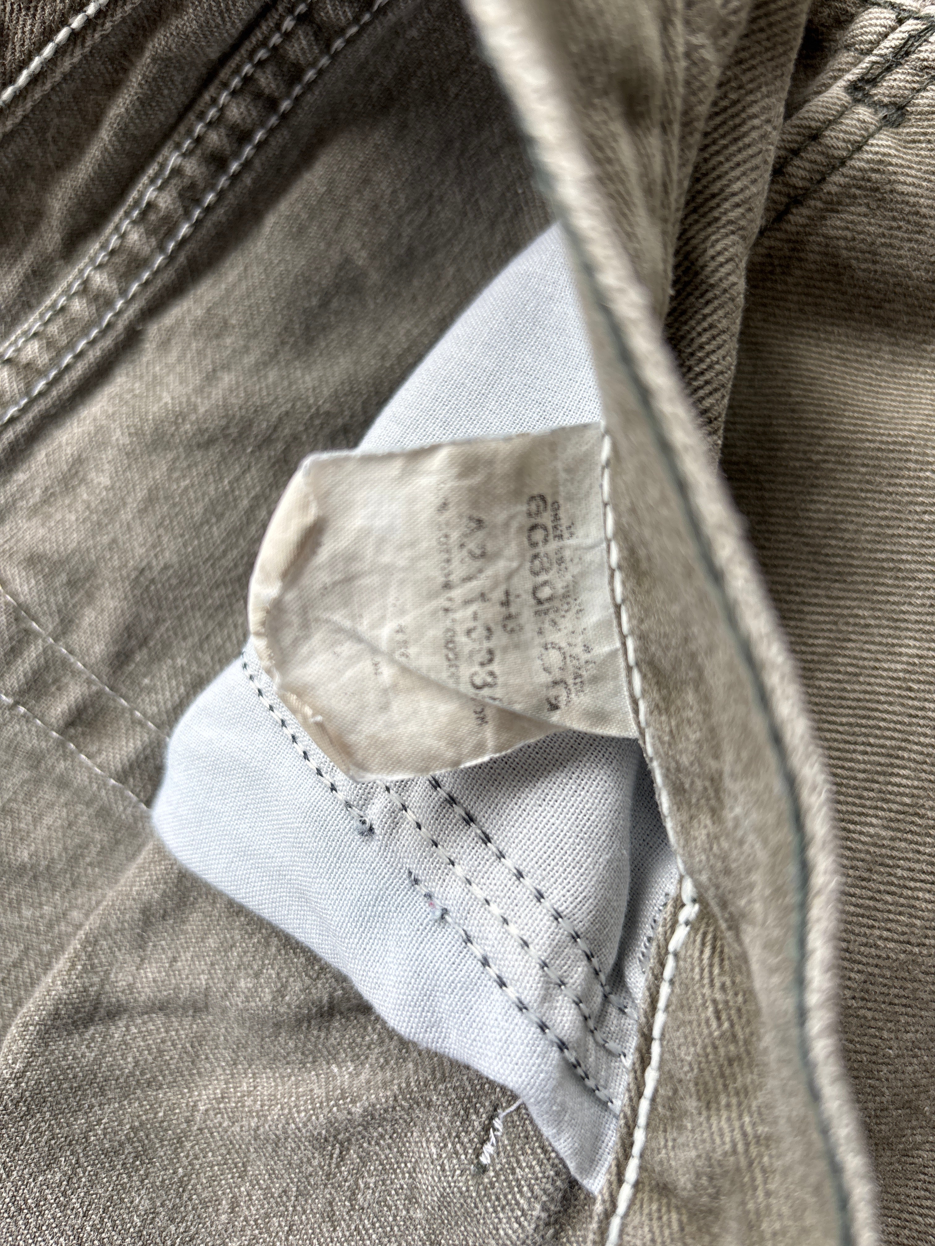 Wrangler Grey denim short - Sz 40