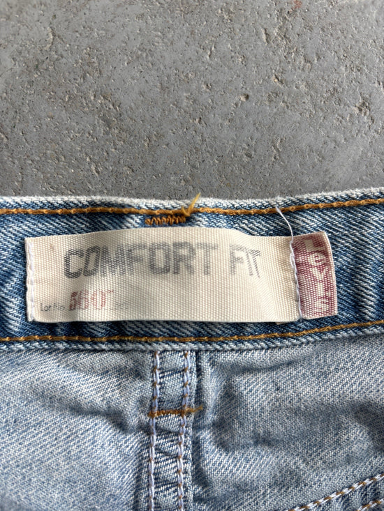 Y2K Levi's 560 Comfort fit Light wash jeans - Sz 32x30