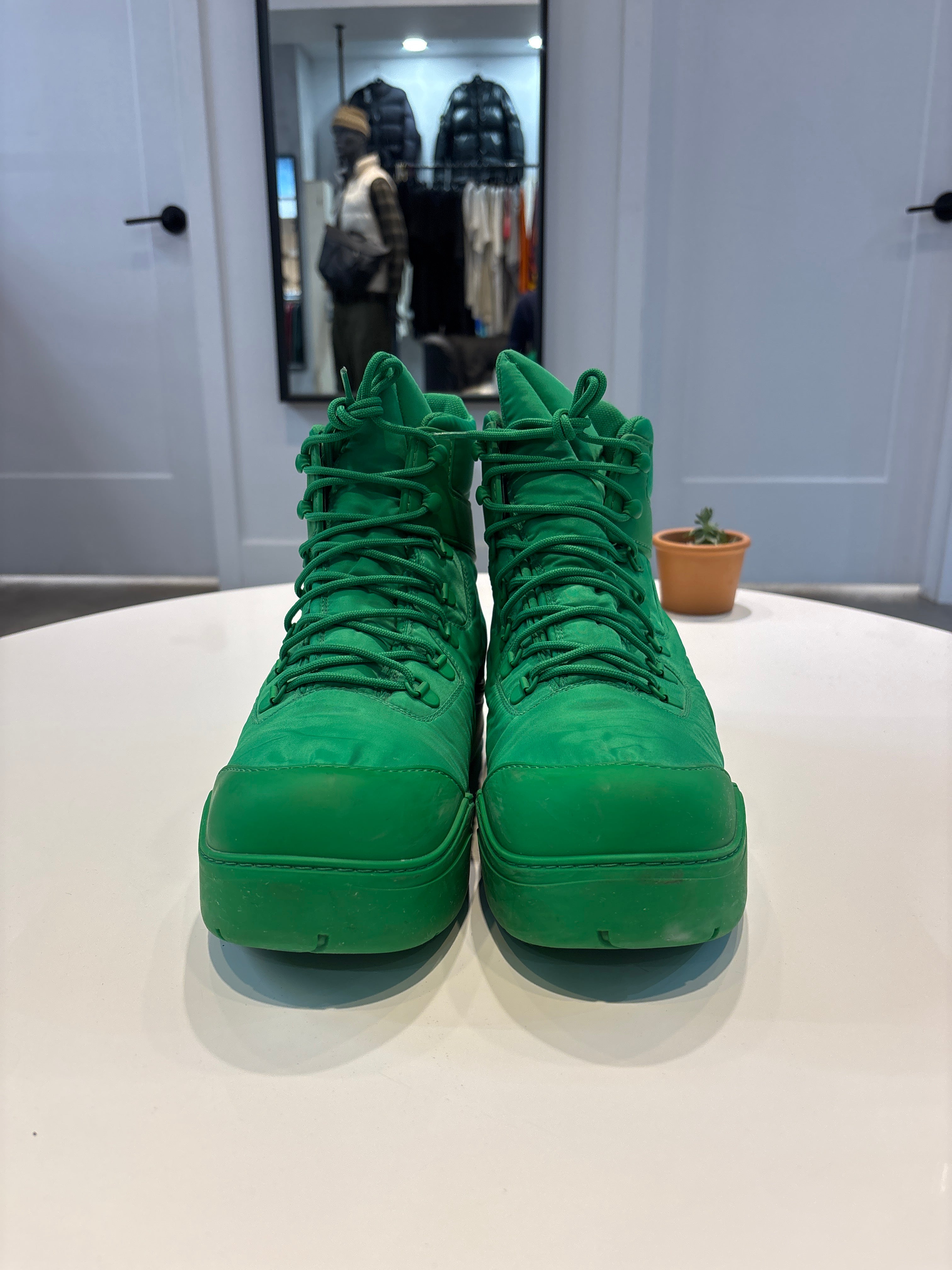 Bottega Veneta Green Bomber - Size 43