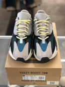 Yeezy 700 waverunner - size 10