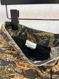 Dries Van Noten Tiger Cargo Shorts - 30