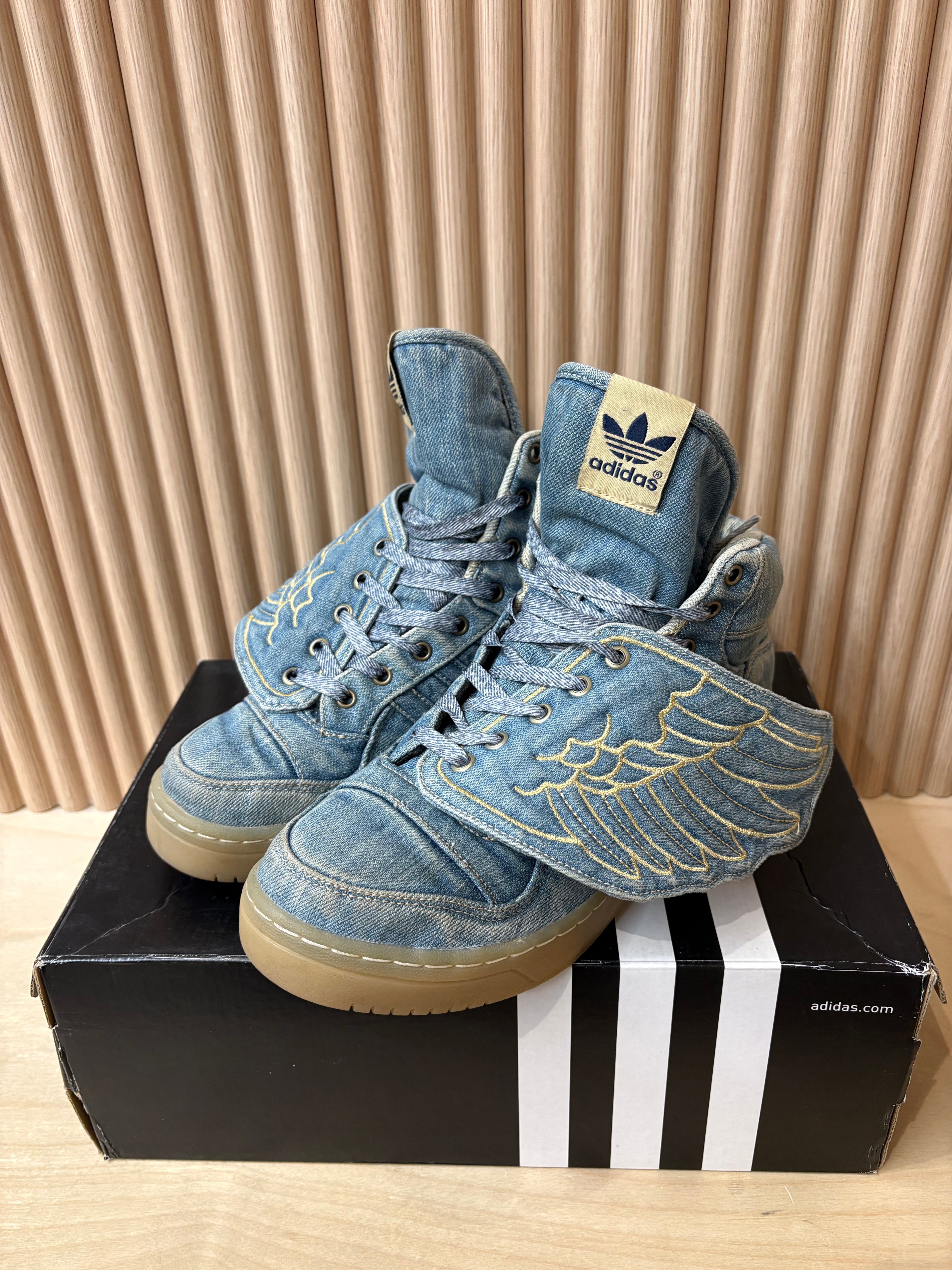 Adidas Jeremy Scott Denim Wings - 8US