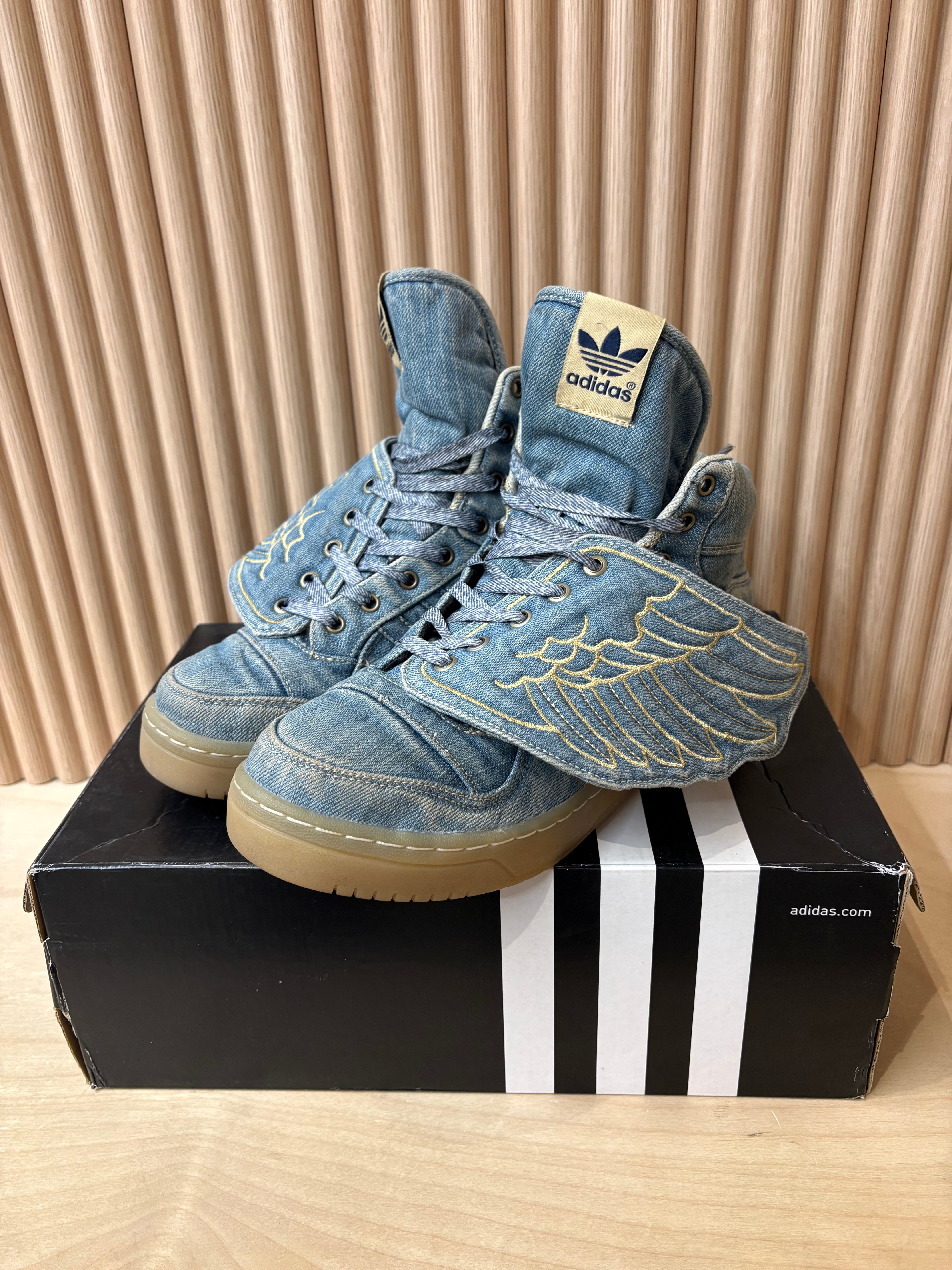 Adidas Jeremy Scott Denim Wings - 8US
