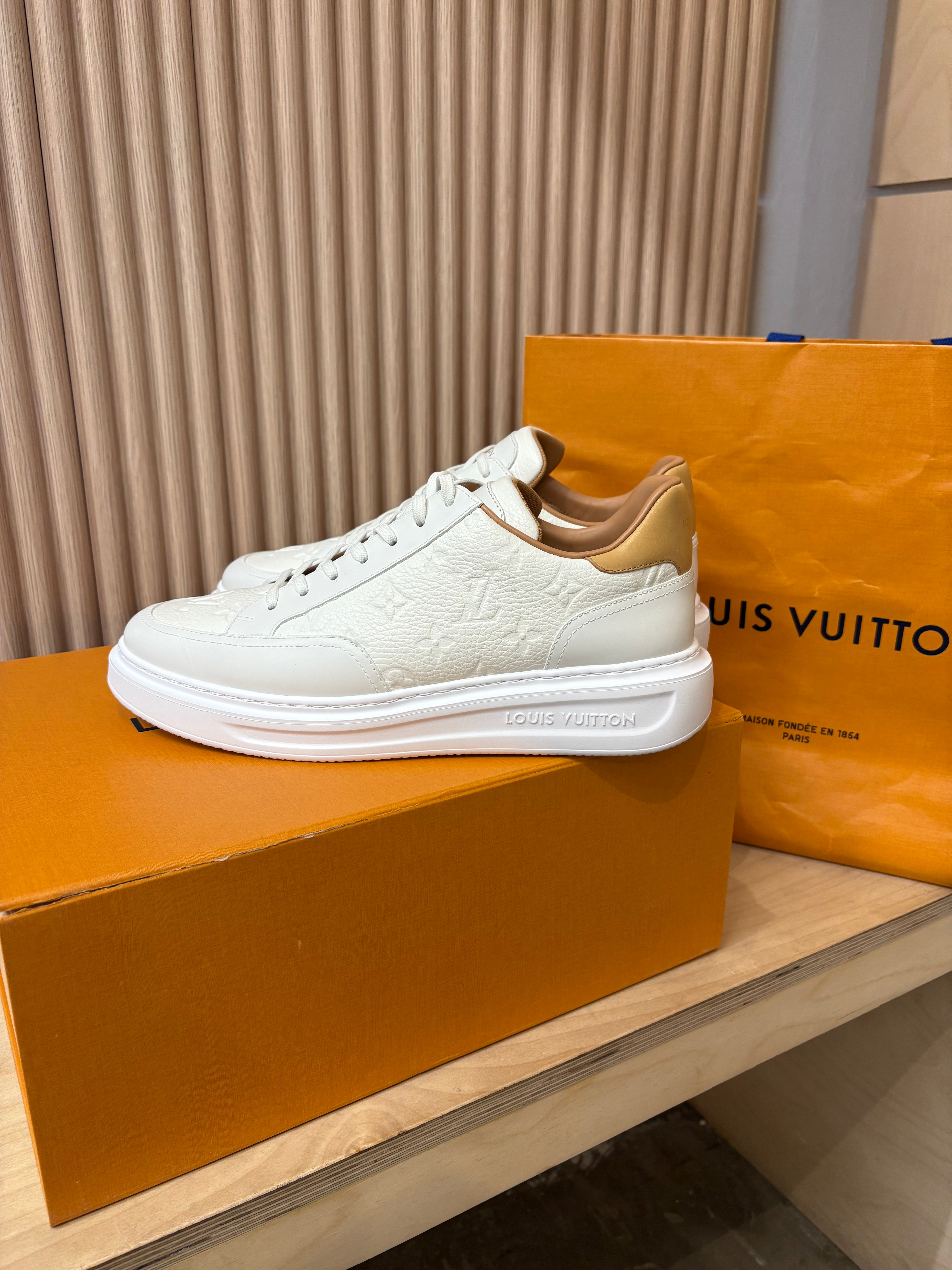 Louis Vuitton Beverly Hills Blanc, pointure 8,5 à 9