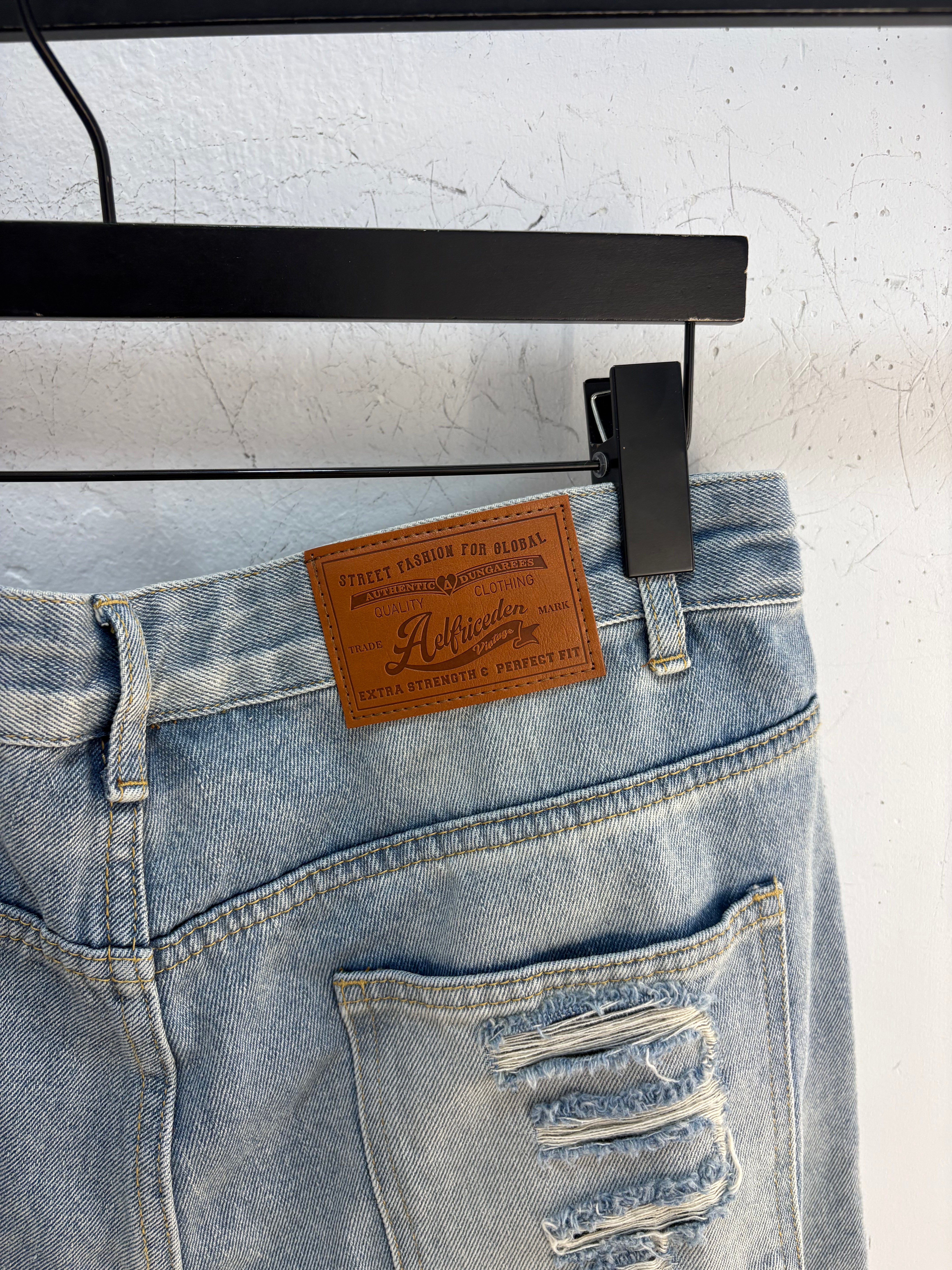 AelfricEden Pearlized jorts - size 34