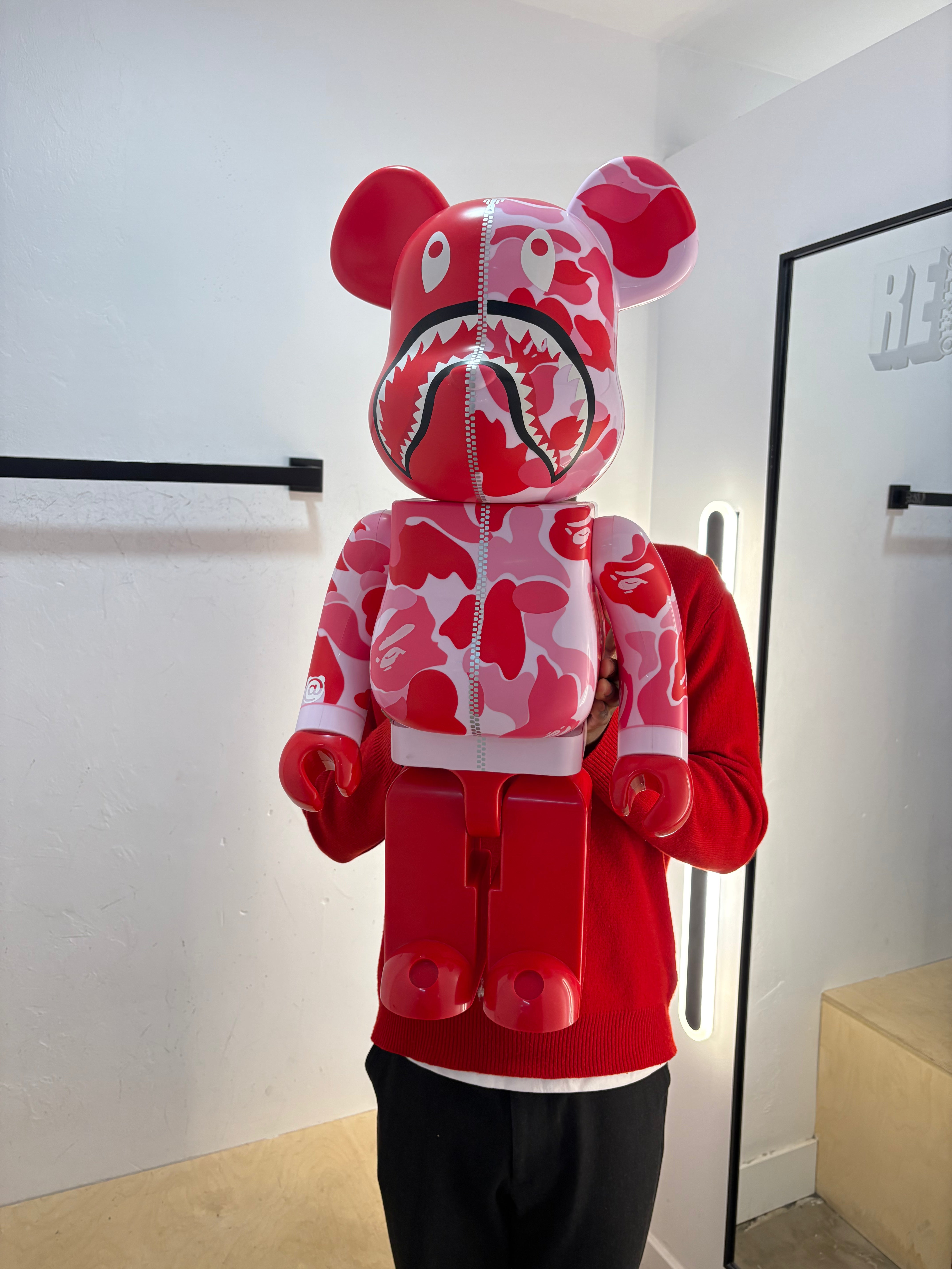 Be@rbrick Bape 1000% WGM pink Camo