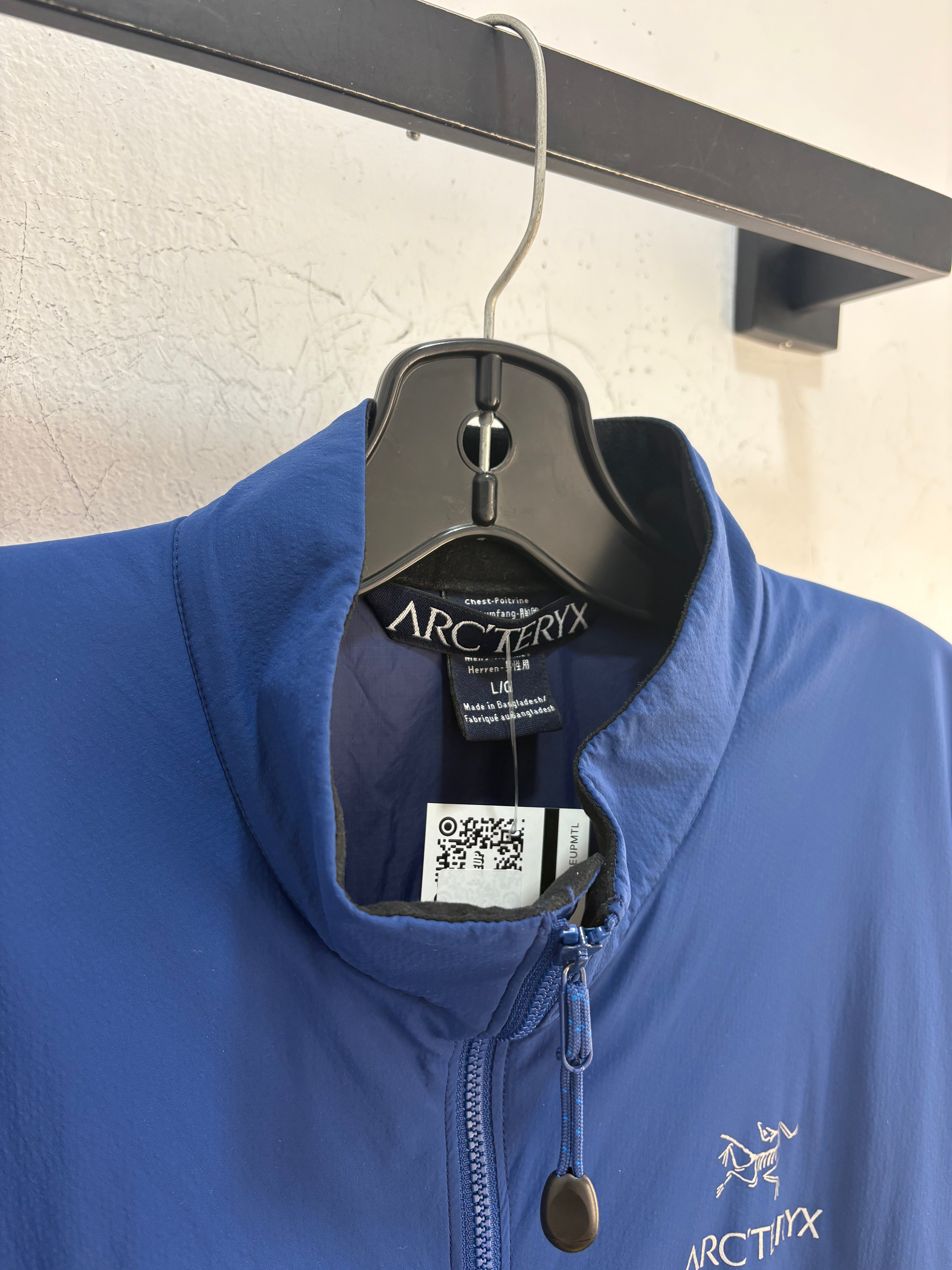 2013 Arc'teryx Atom LT - size L