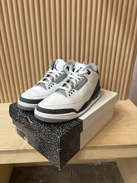 Air Jordan 3 Retro midnight navy - size 11