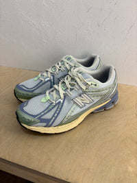 New Balance 1906R - size 11