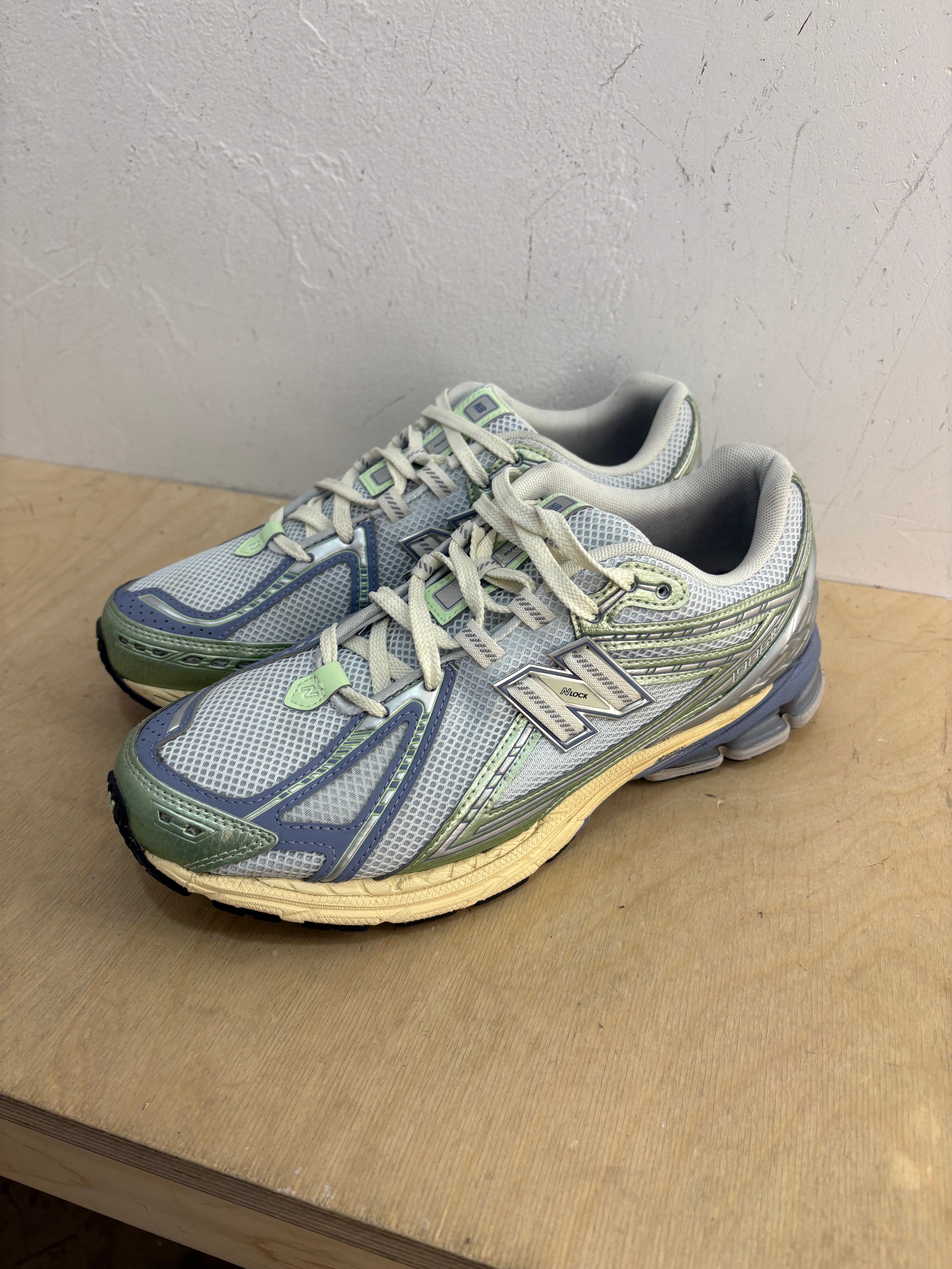 New Balance 1906R - size 11