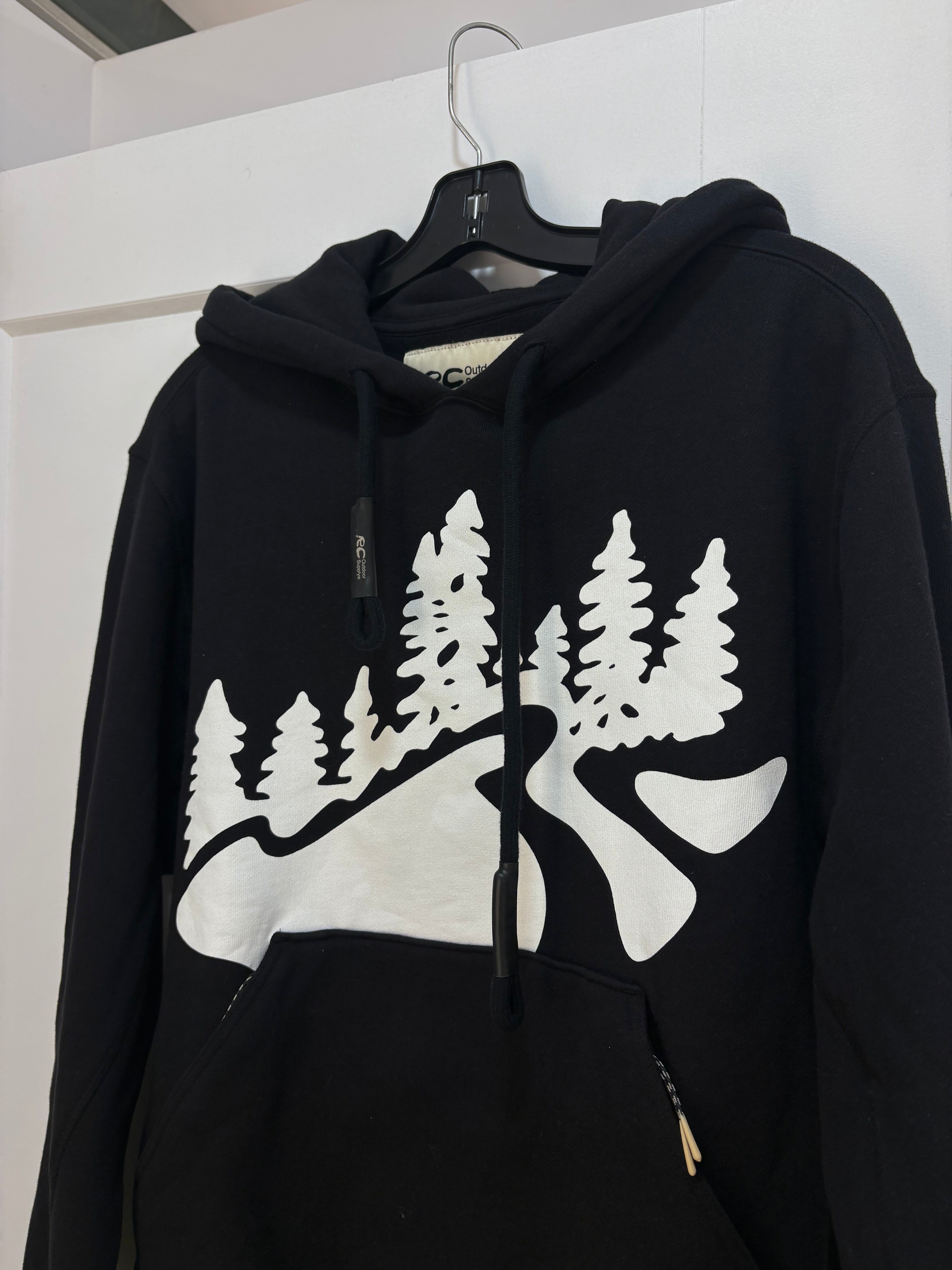 New Reese Cooper Outdoor supply hoodie - size S