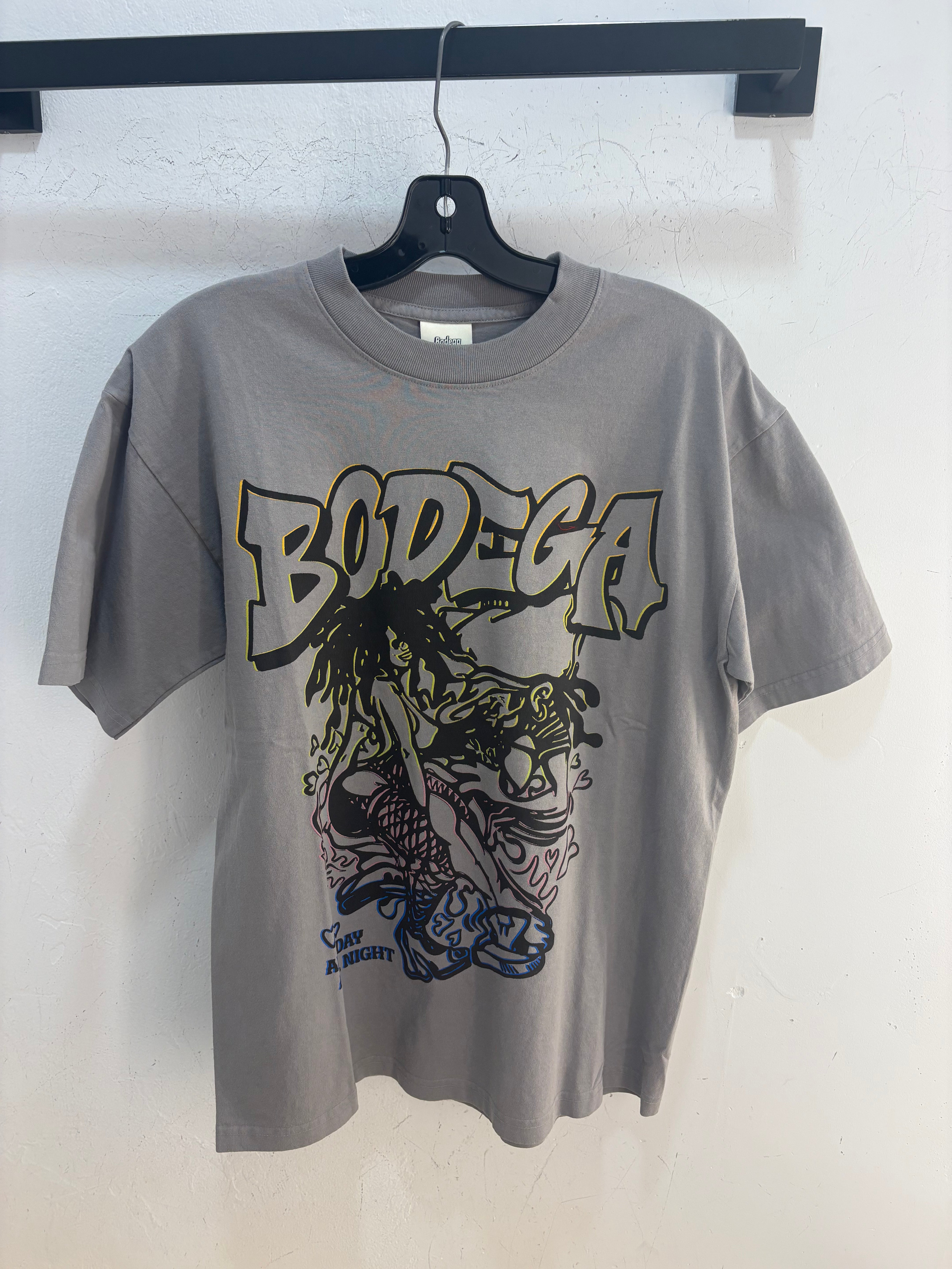 T-shirt gris New Bodega All Night - taille M