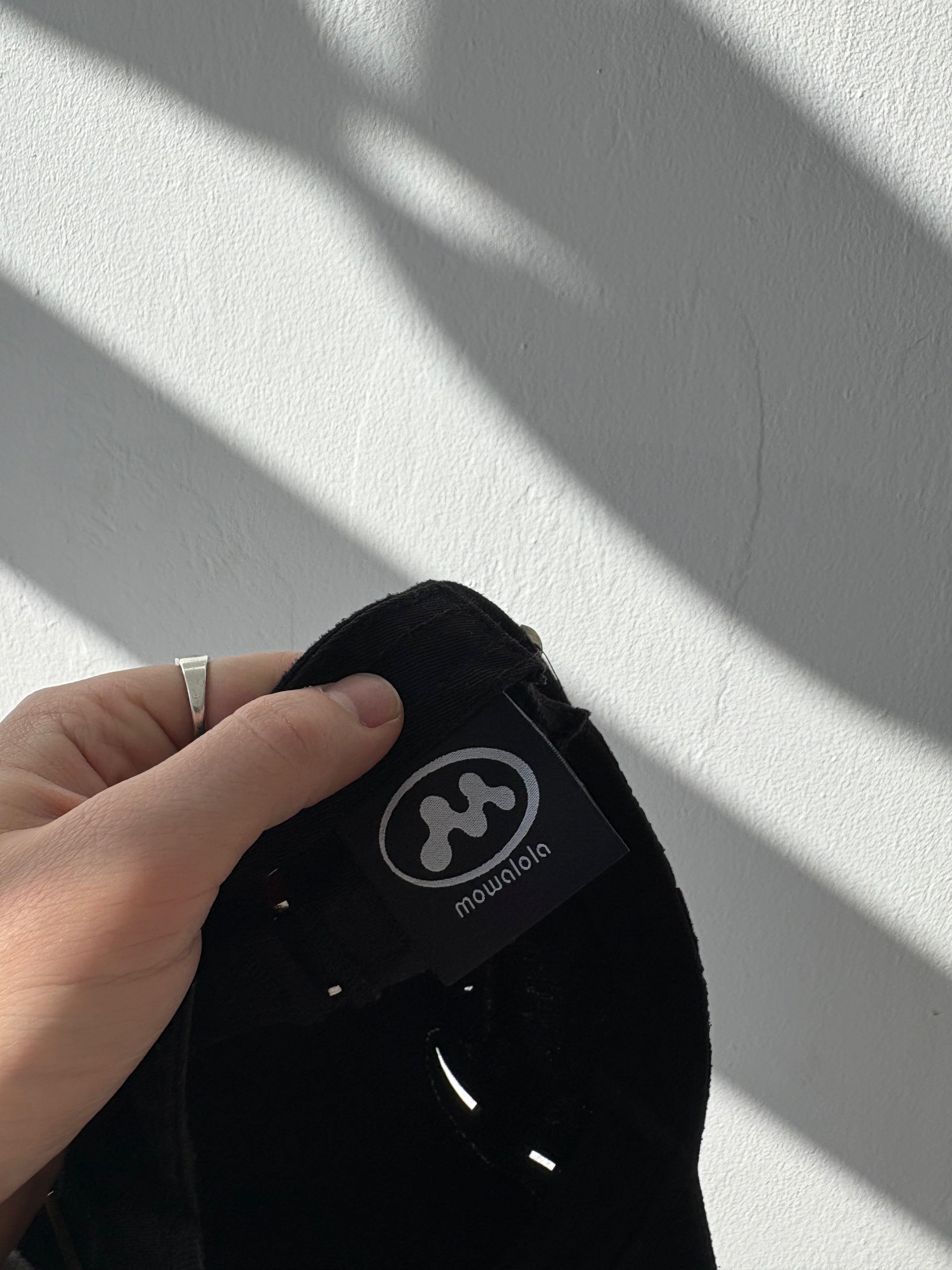 Mowalola 3 cap